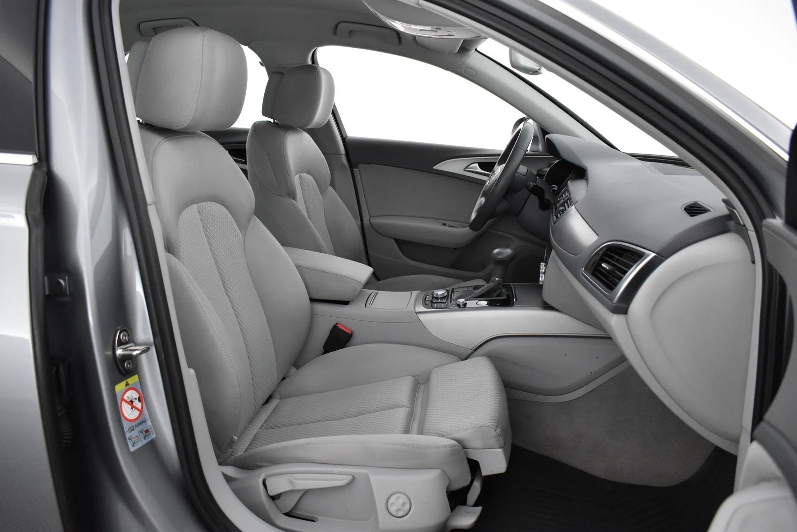 Car Image - 2JWKnEHROT6SQRlNy1njTb