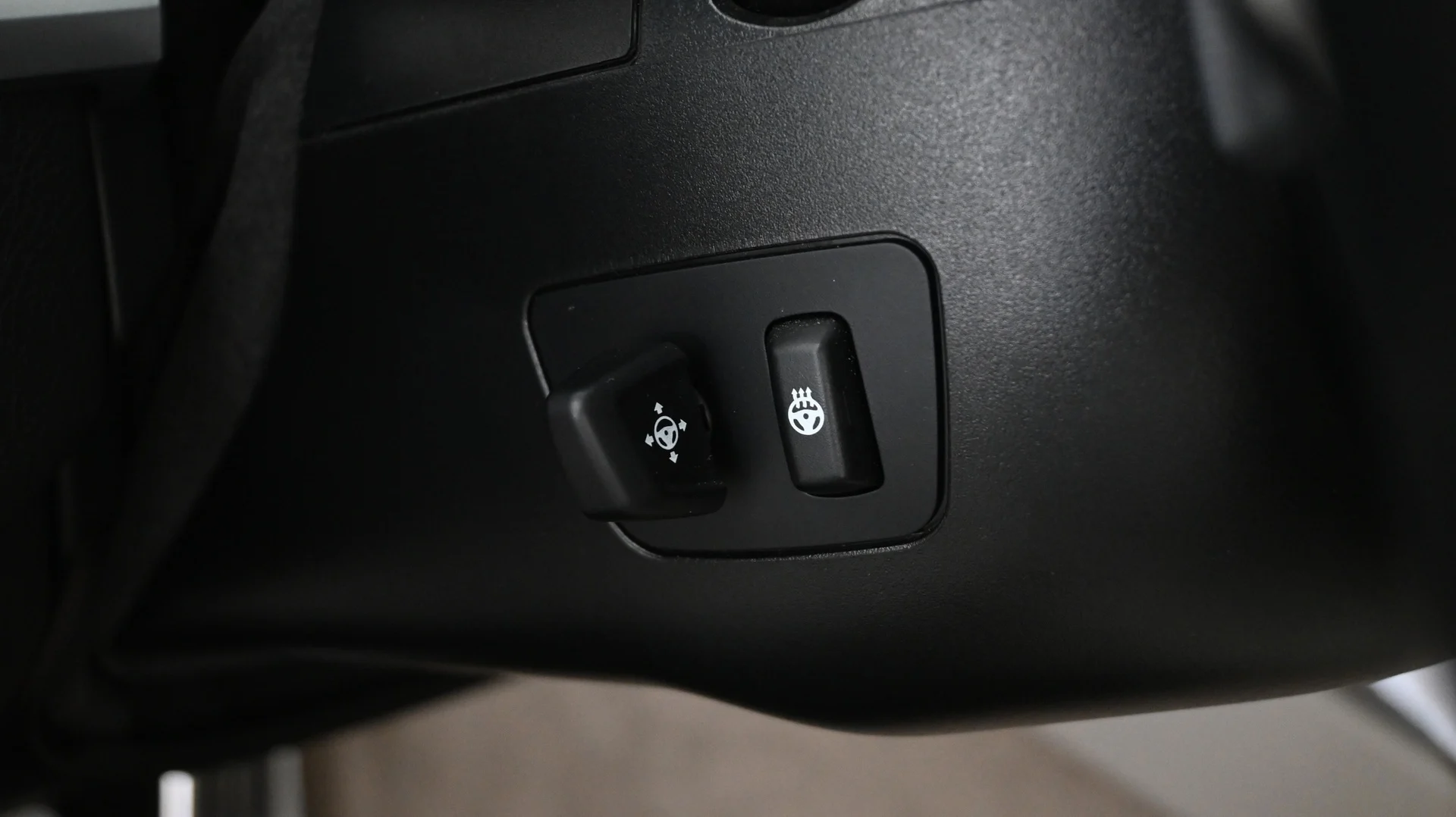 Car Image - 7LdyuK812kDRzoSNNe7OPS
