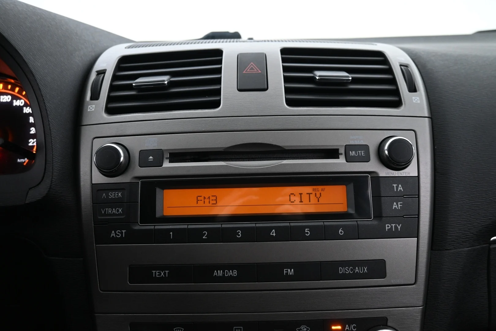 Car Image - 7ttce9fUbnxXgP13EibDTB