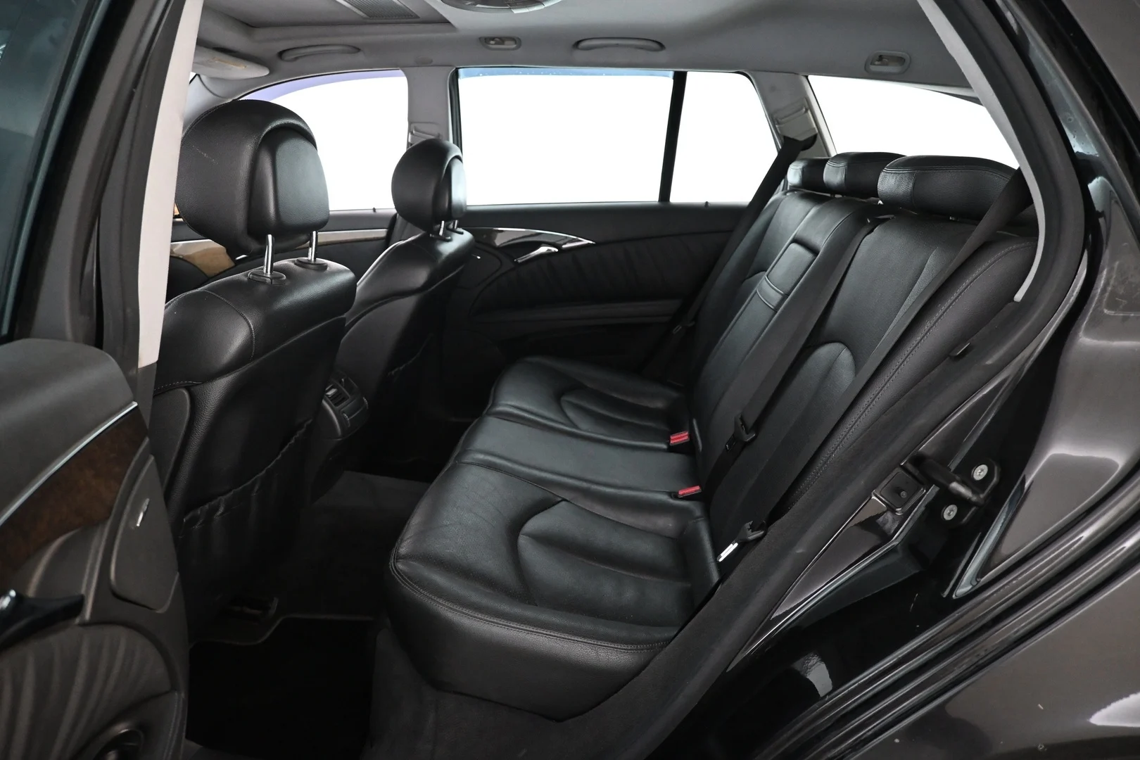 Car Image - RPkaorDMdKLXvdlAifTeB