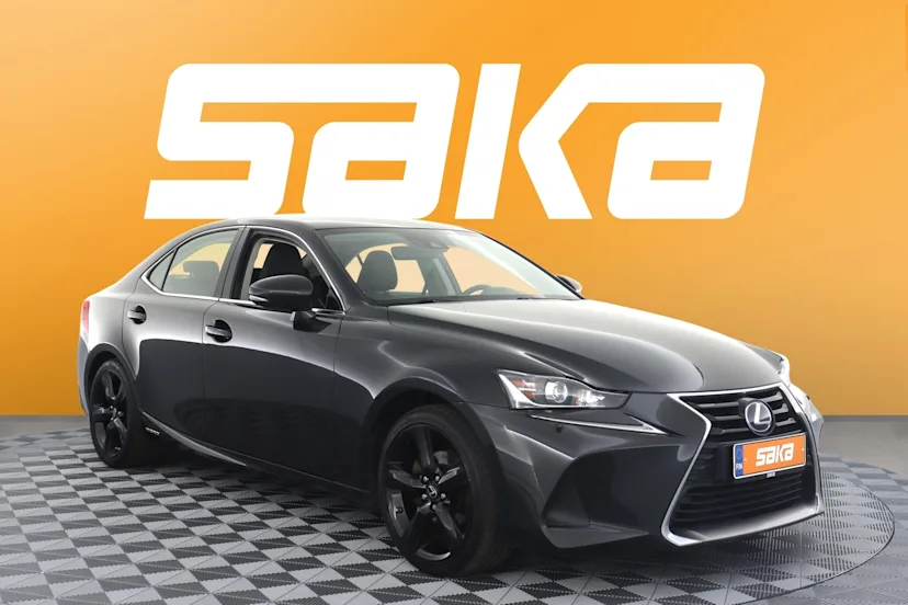 Lexus IS