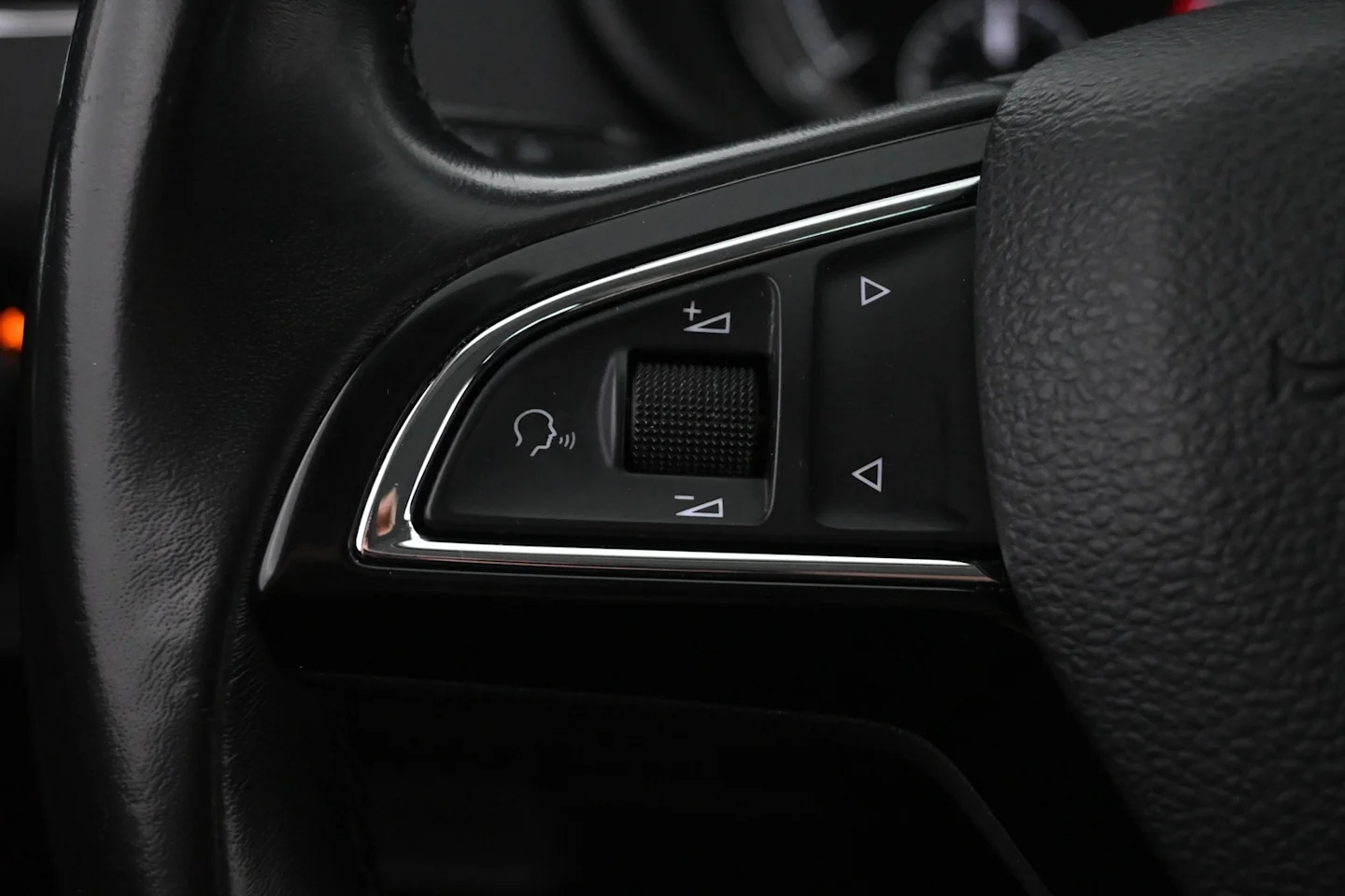 Car Image - 2SaPg6IZUVKnWmLFuAOvNn