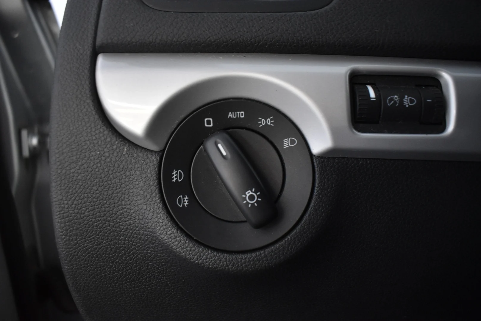 Car Image - 4YxLgNPiklJ0JjwBKZtGmx