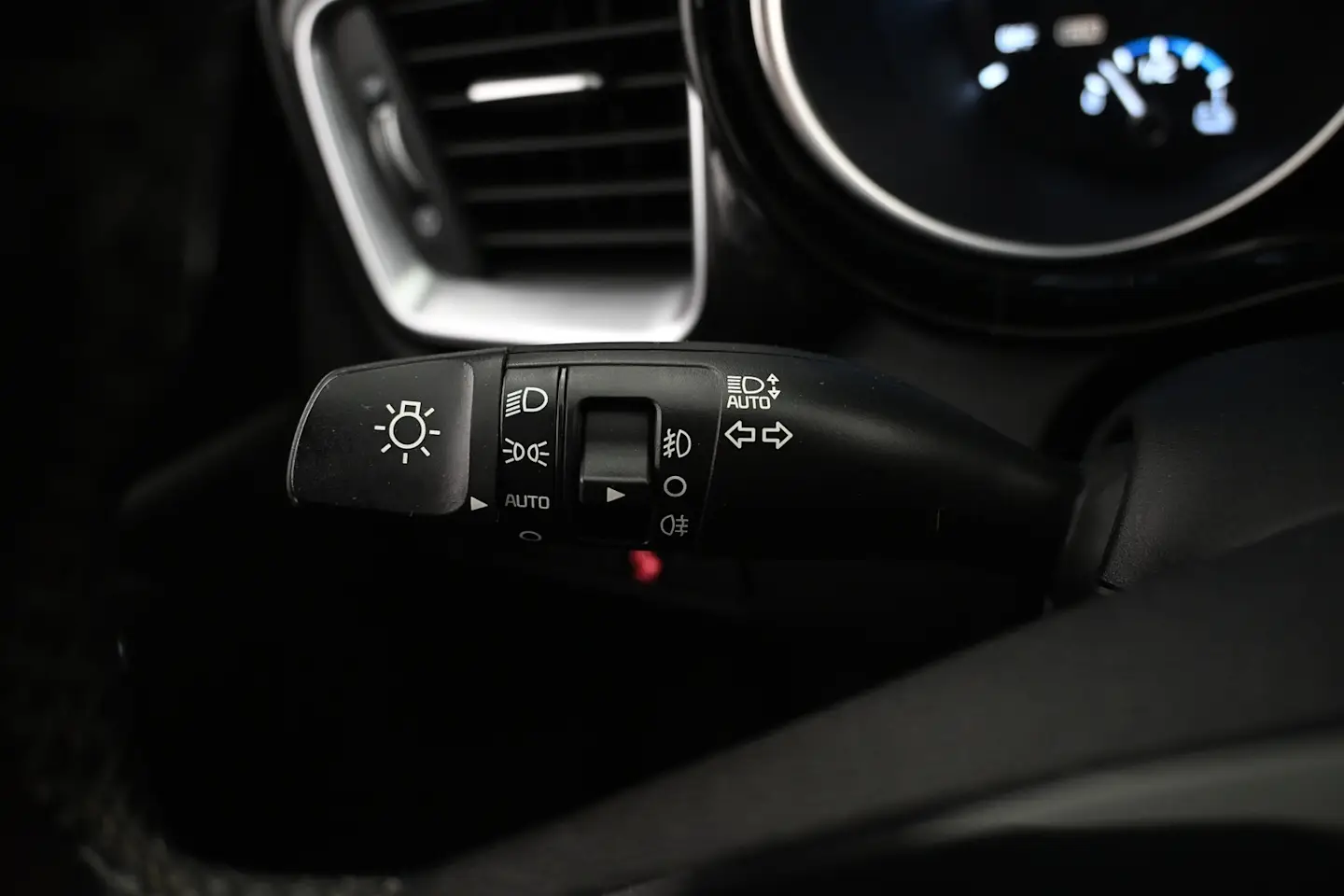 Car Image - 3mGzRurbNmz8XrApBdsYJ8
