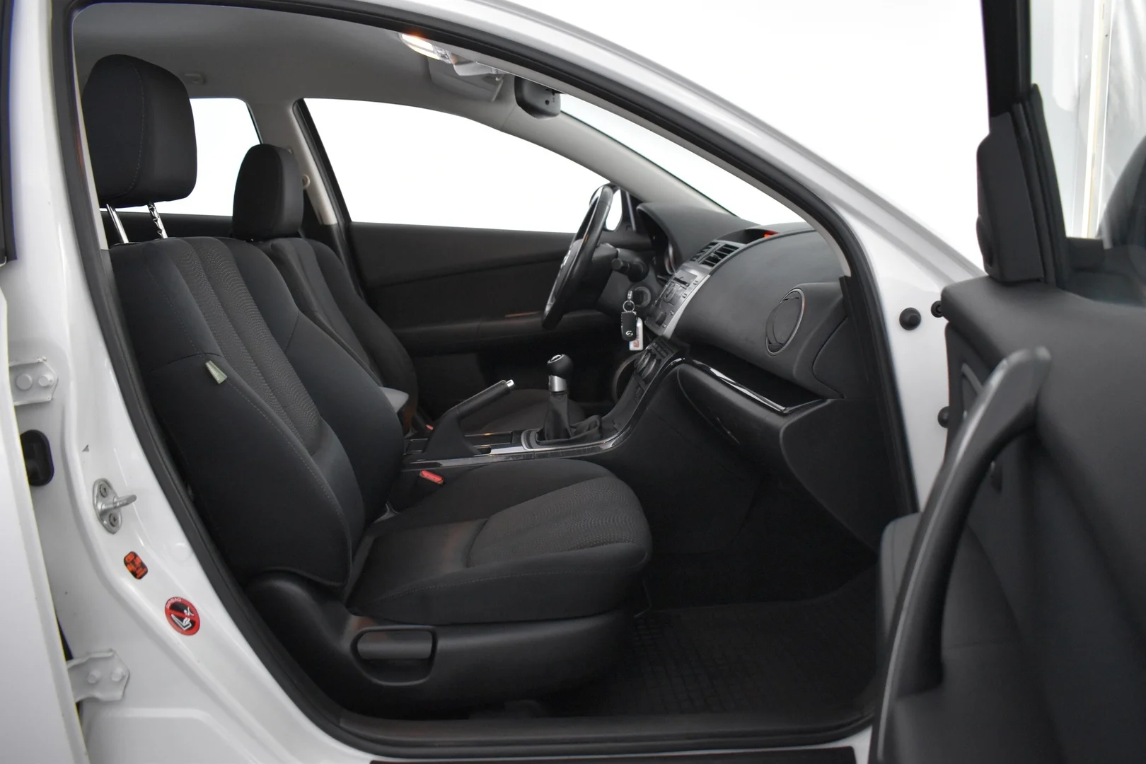 Car Image - 3qQPjJq2GD8cRu7Y3iTfFV