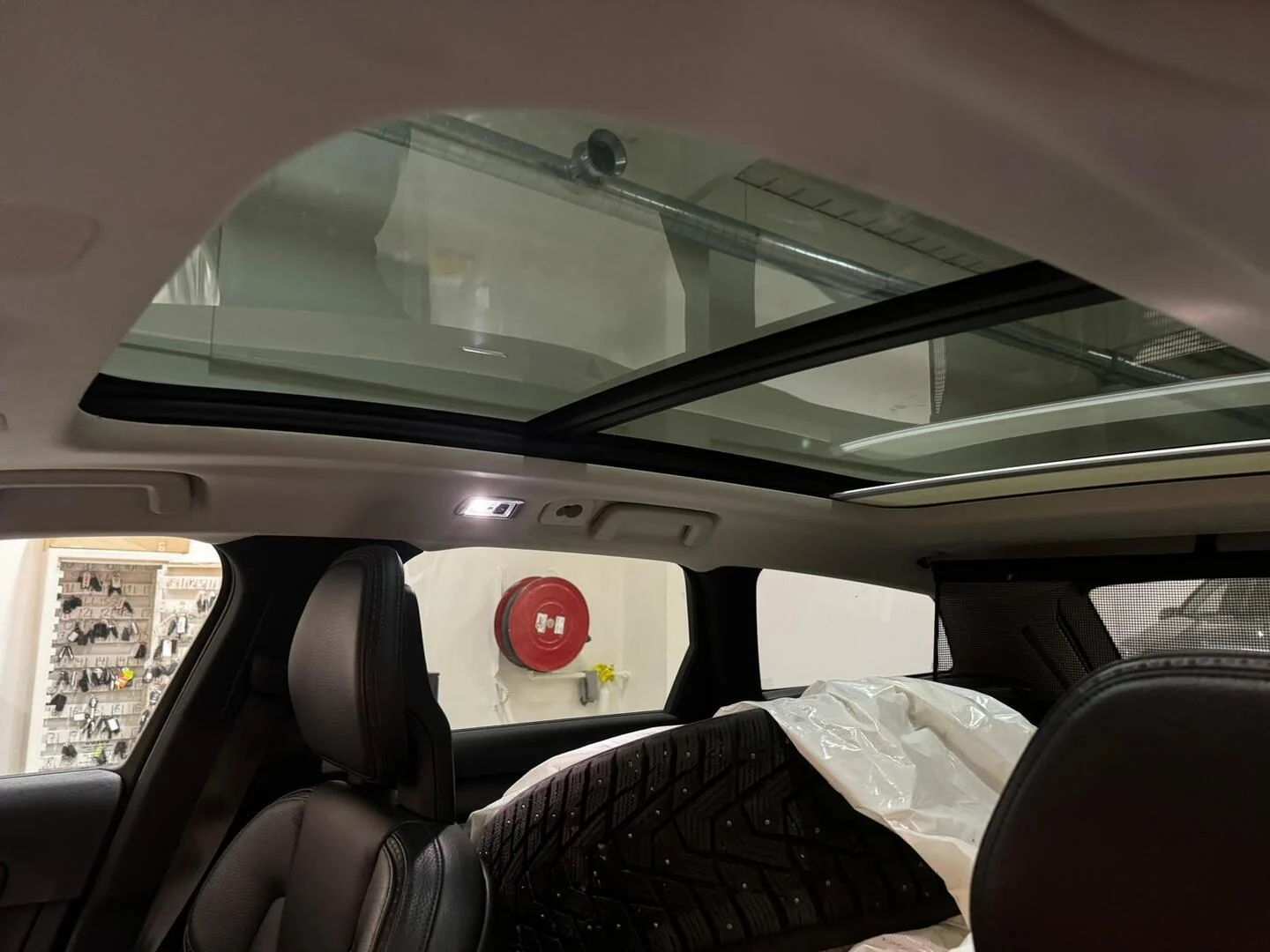 Car Image - 16pmSwcxJEmltEfwKtUEBL
