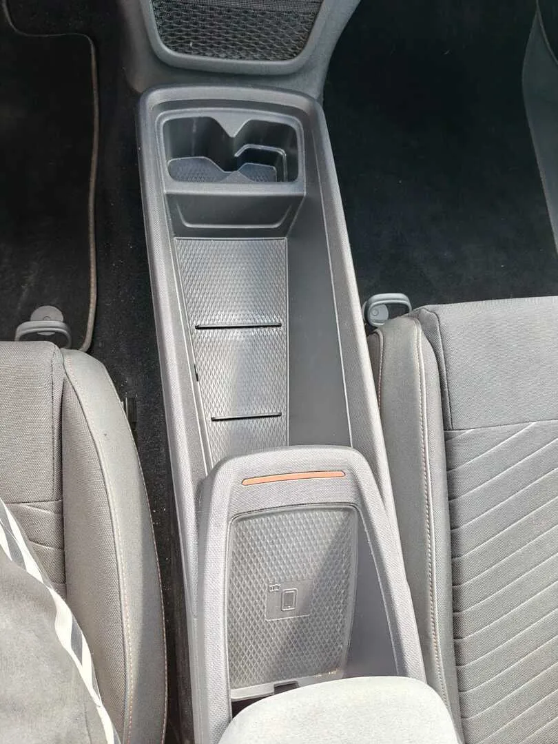 Car Image - 68JdaQUGctYS3L2aqNZ6Hy