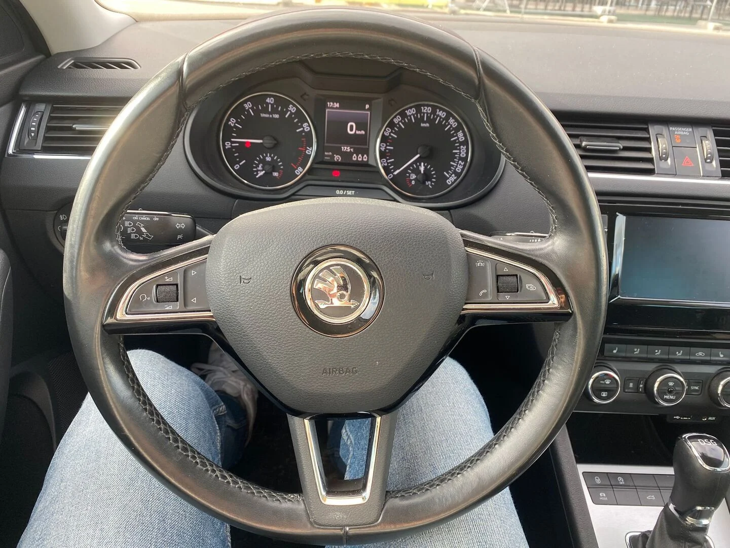 Car Image - qKAmhoaWP5AUHXptkhEBR