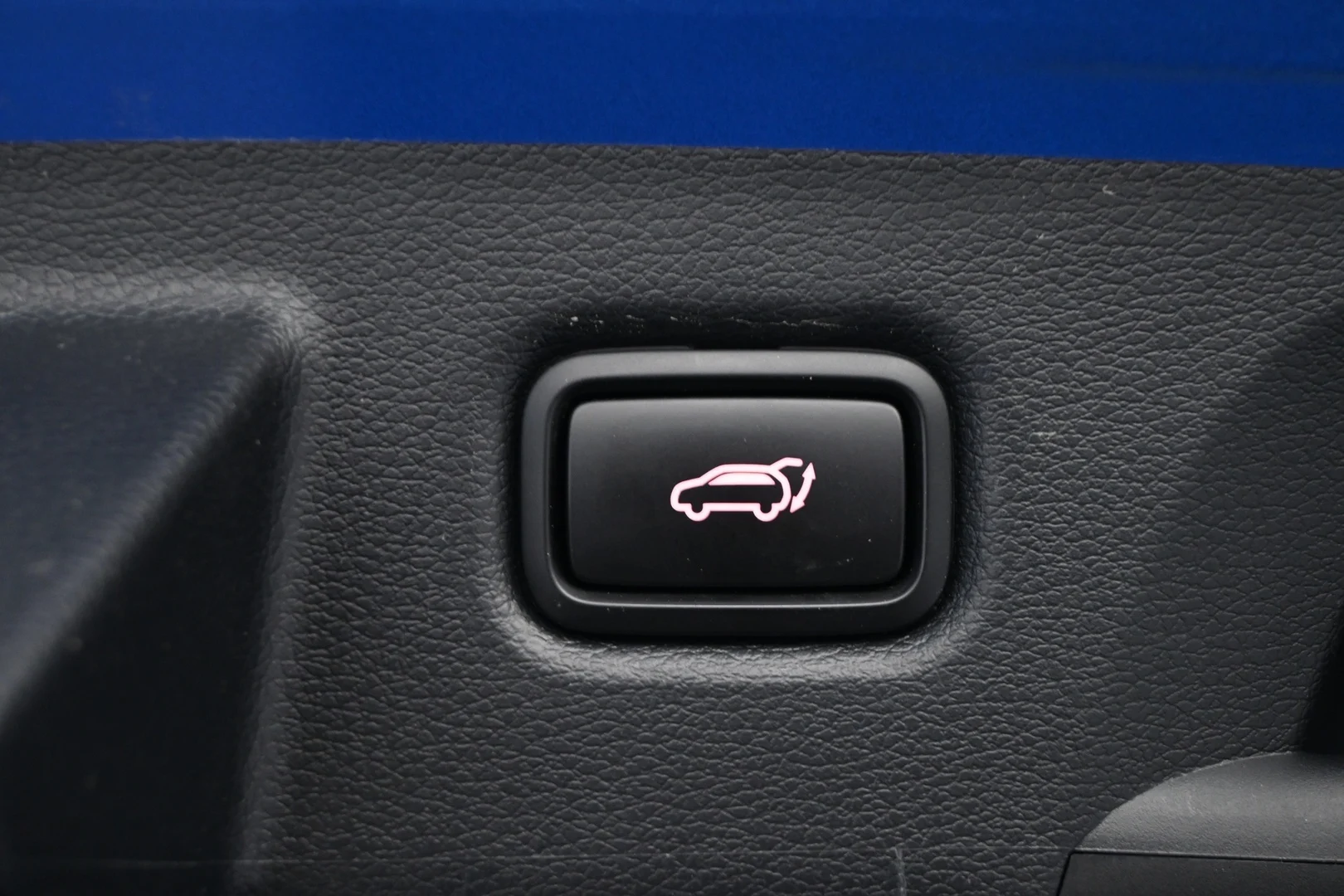 Car Image - mr4hubhrH98AgNowZc5Sc