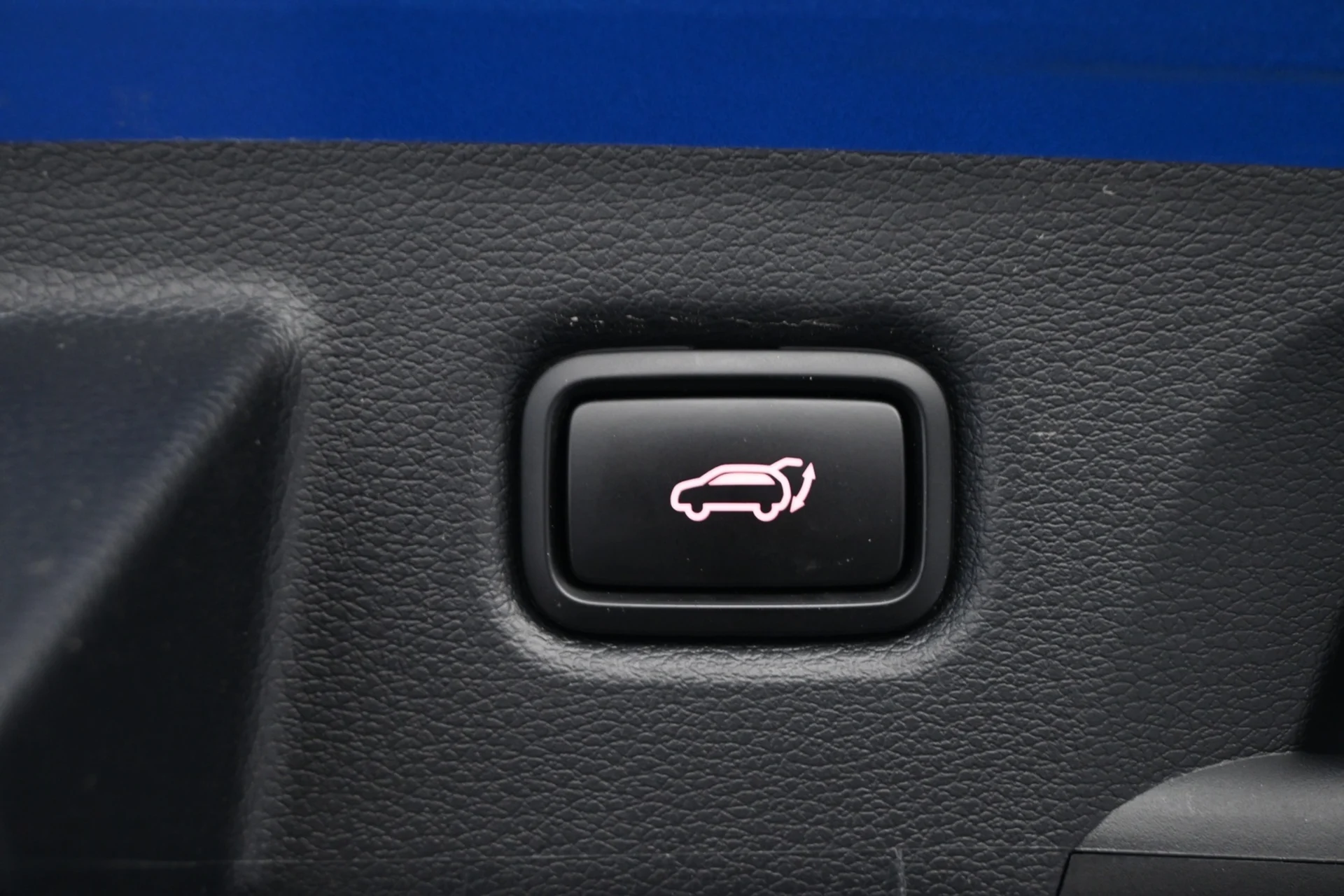 Car Image - mr4hubhrH98AgNowZc5Sc