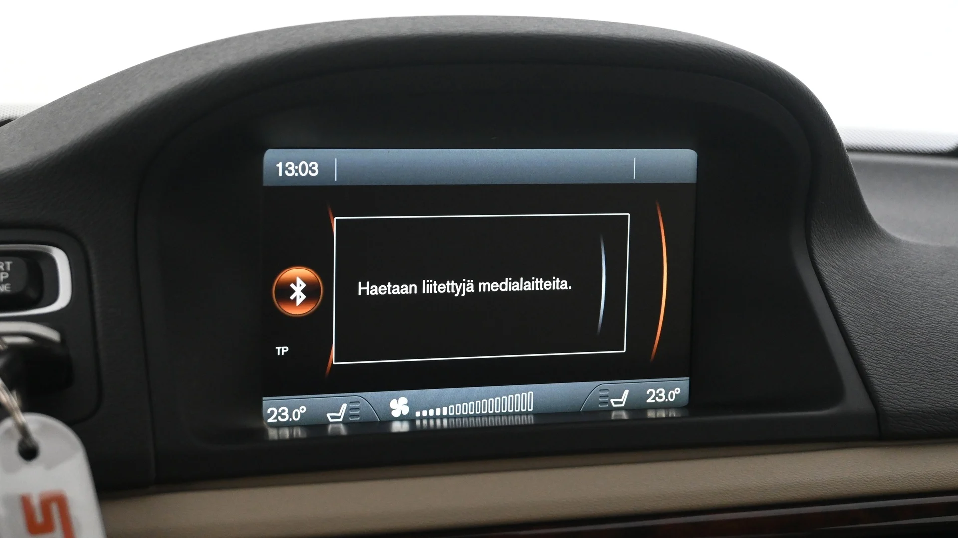 Car Image - 4c9DYHGCBFDJ7GcaUwdlZr