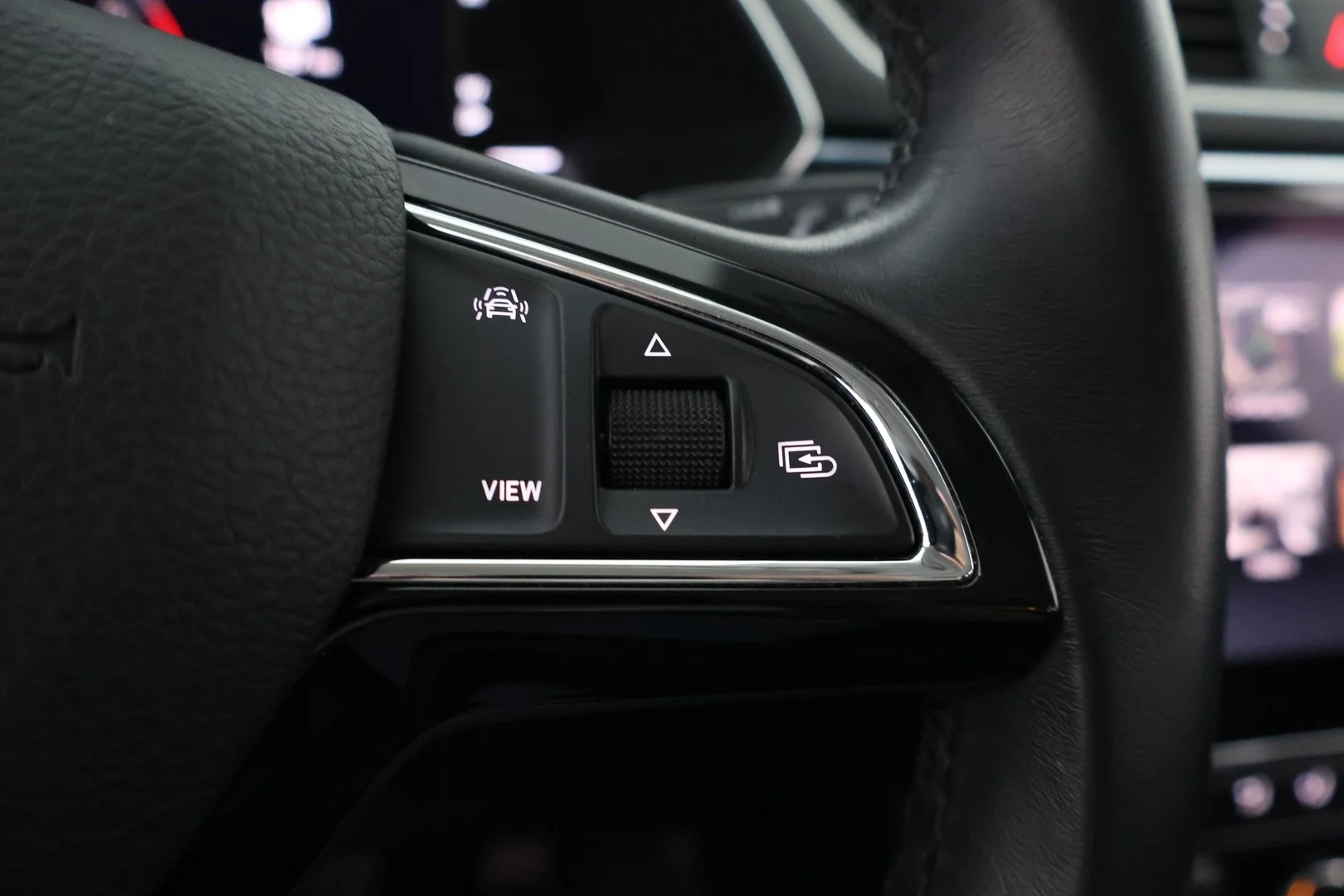 Car Image - 7AMkuqcvSY9Uqzqf9McnNr