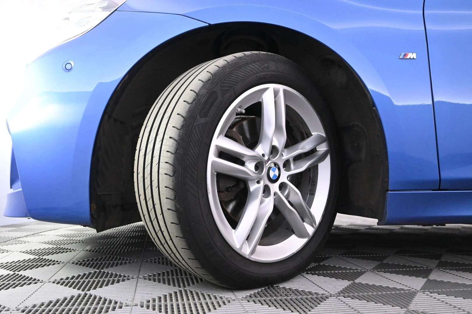 Car Image - 6LkZX5pE3ZVVS4xjmI0QZA