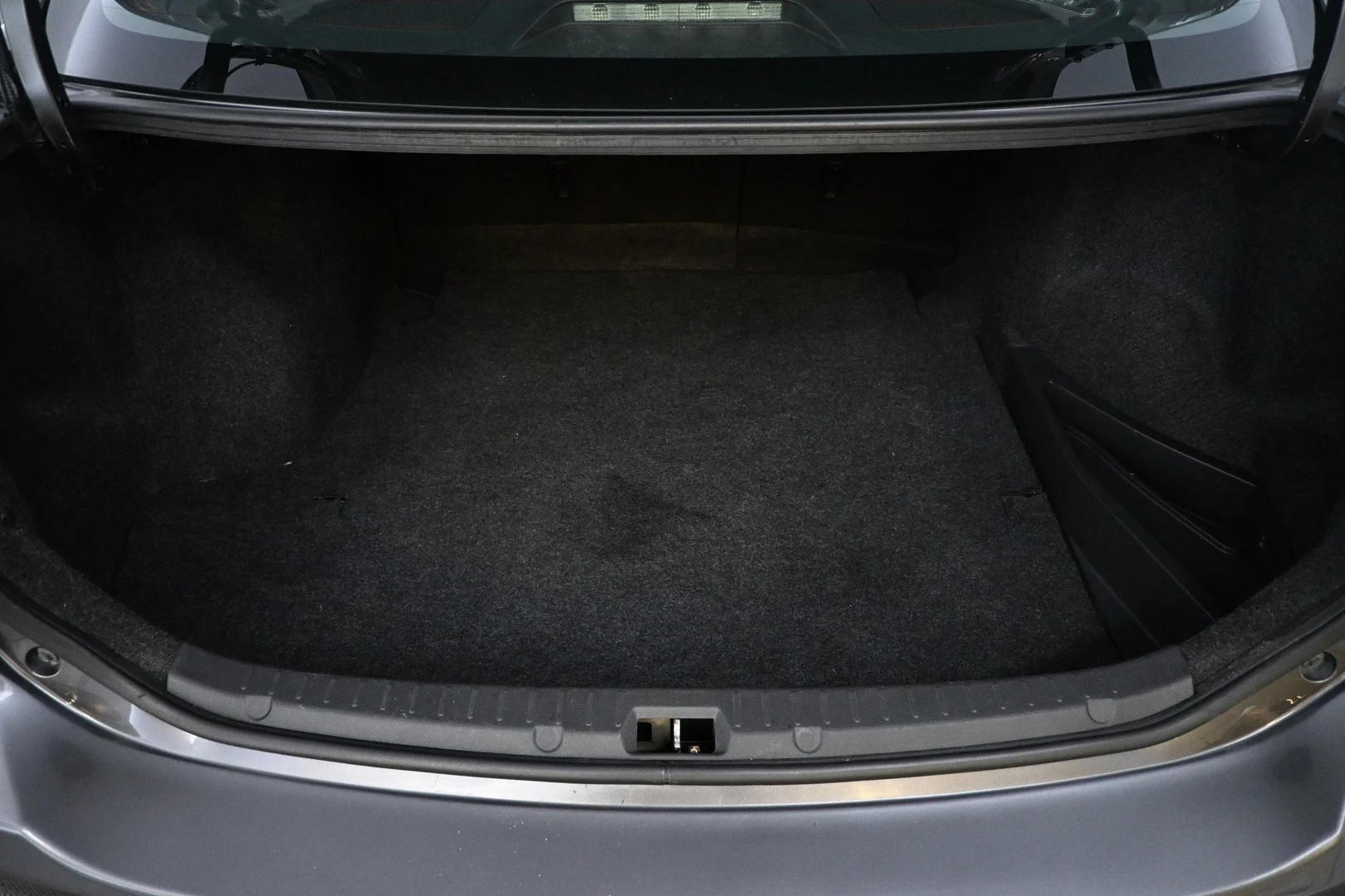 Car Image - 3l9WDkOB5ZhdnOe6nqib4A