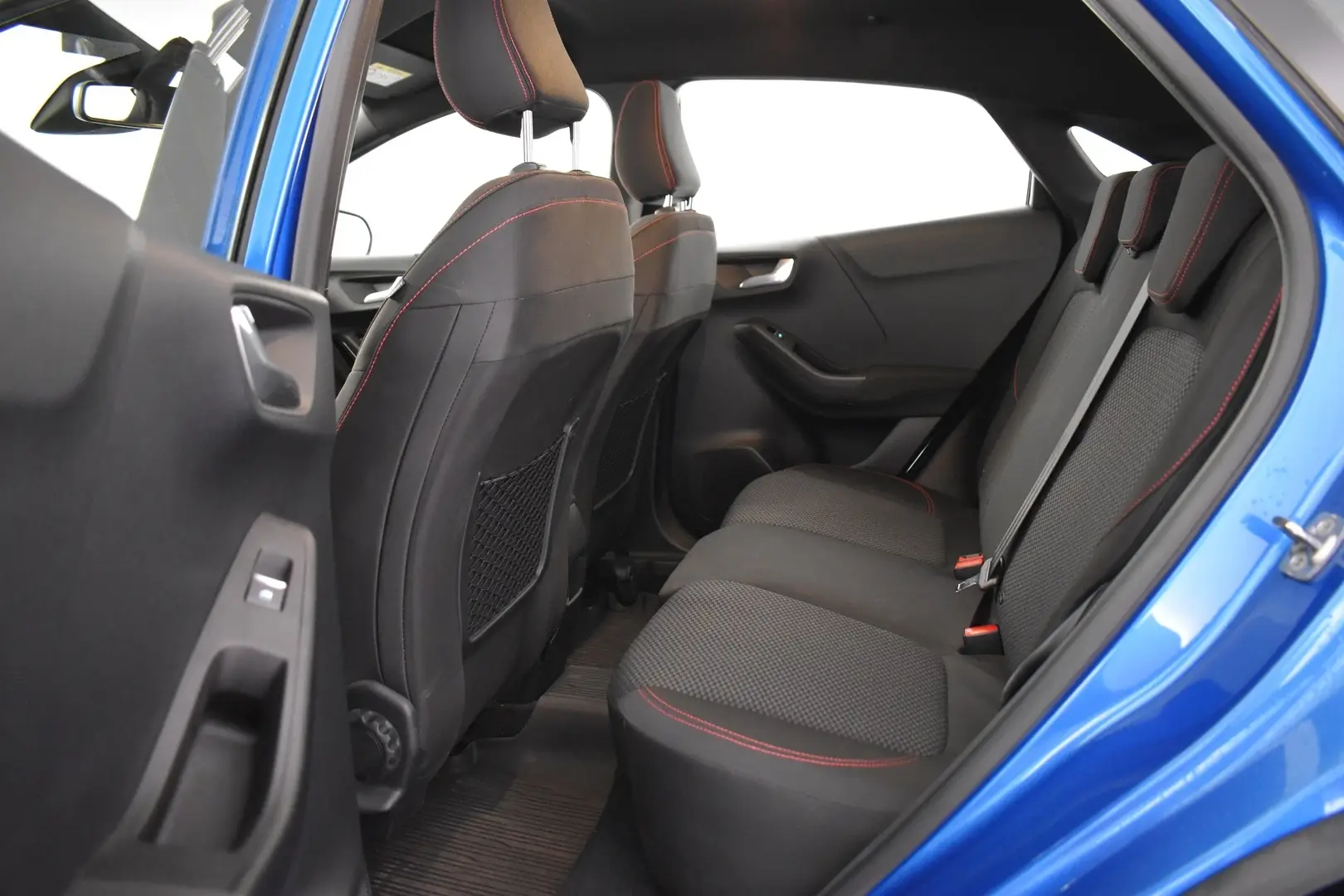 Car Image - ezs0Eua1xwmbHc881yPi6