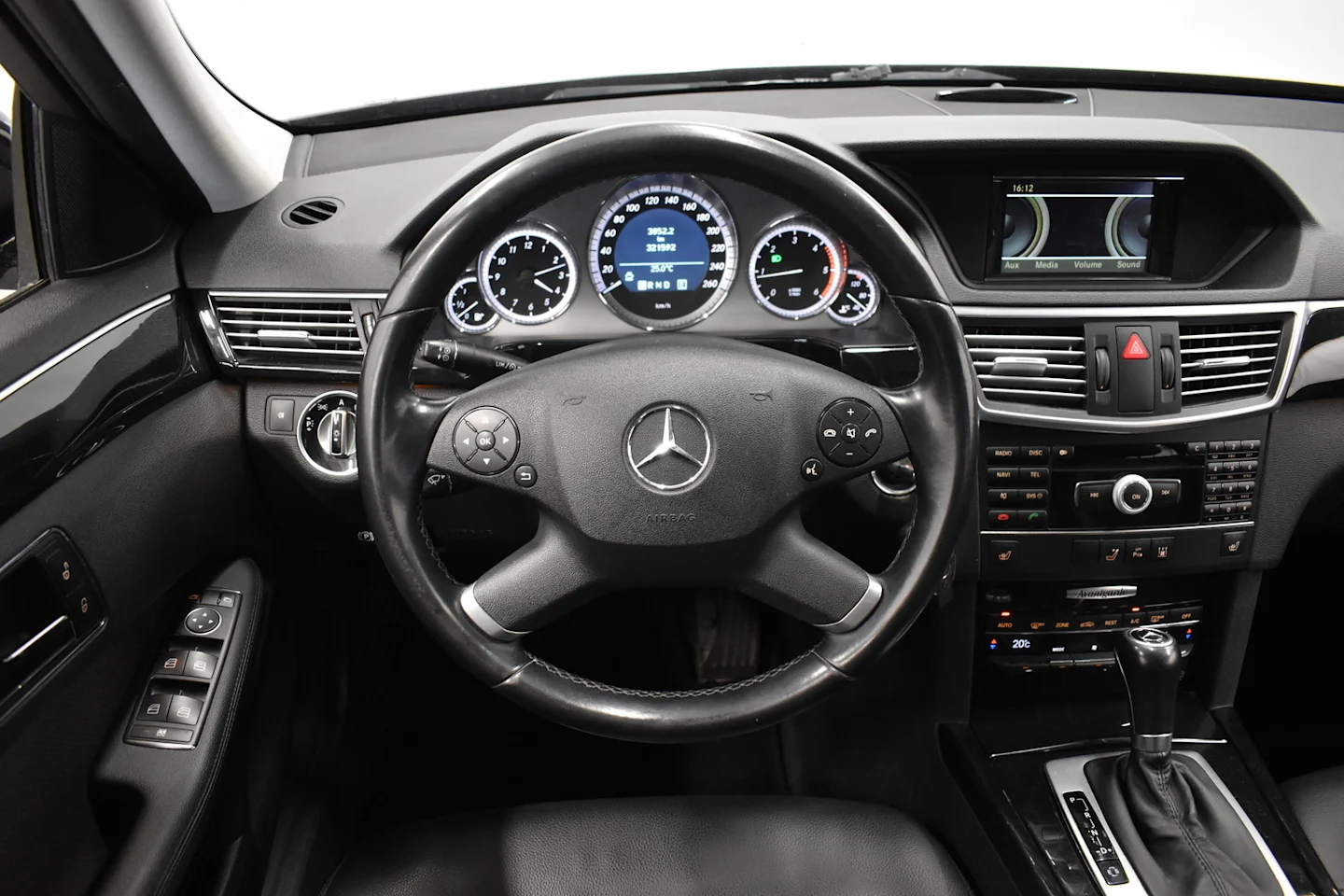 Car Image - 7GsNynn5njjkXayuJrk2b6