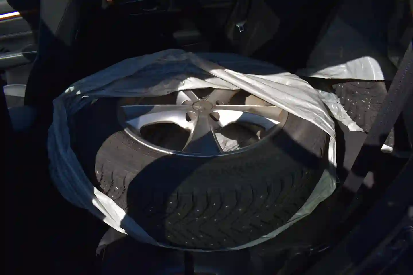 Car Image - 2i6bz0IGKvljibjuciXf2y