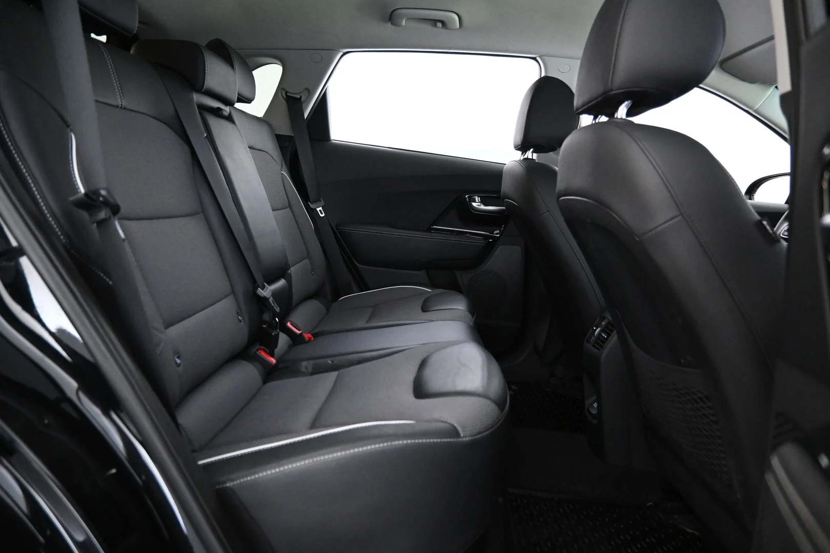 Car Image - 4GsaqIgavuDmRcLiZ9q0RV