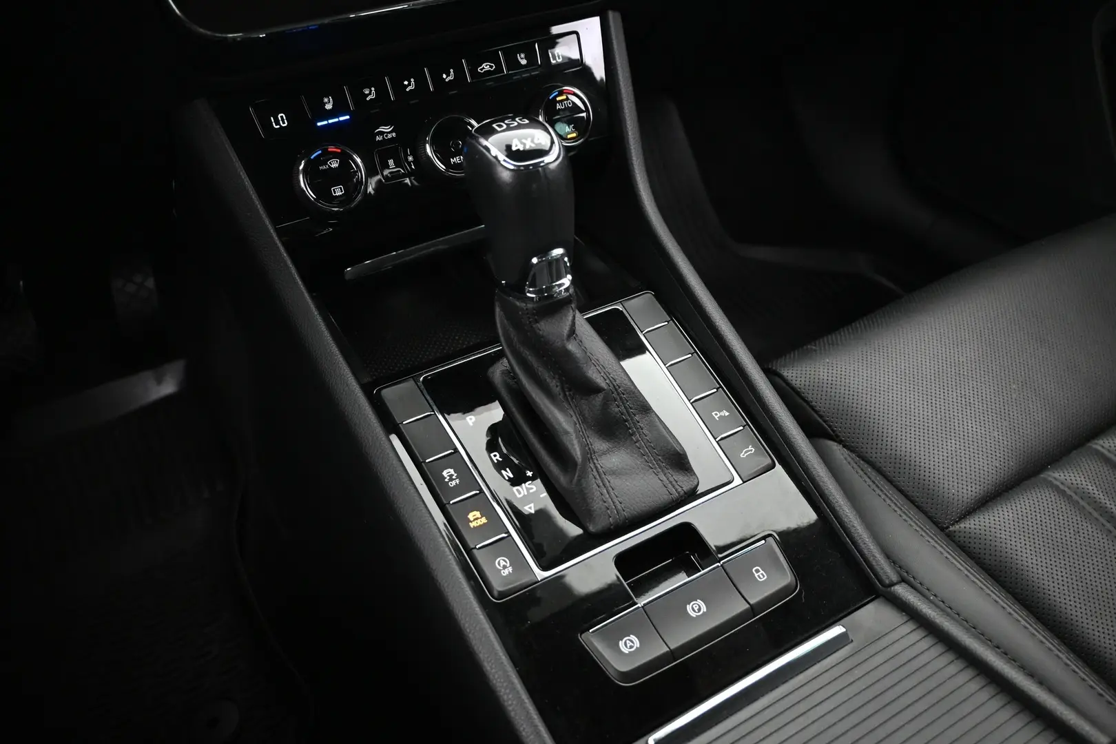 Car Image - 5yZc8kJmrYRZef4GN1EH9e
