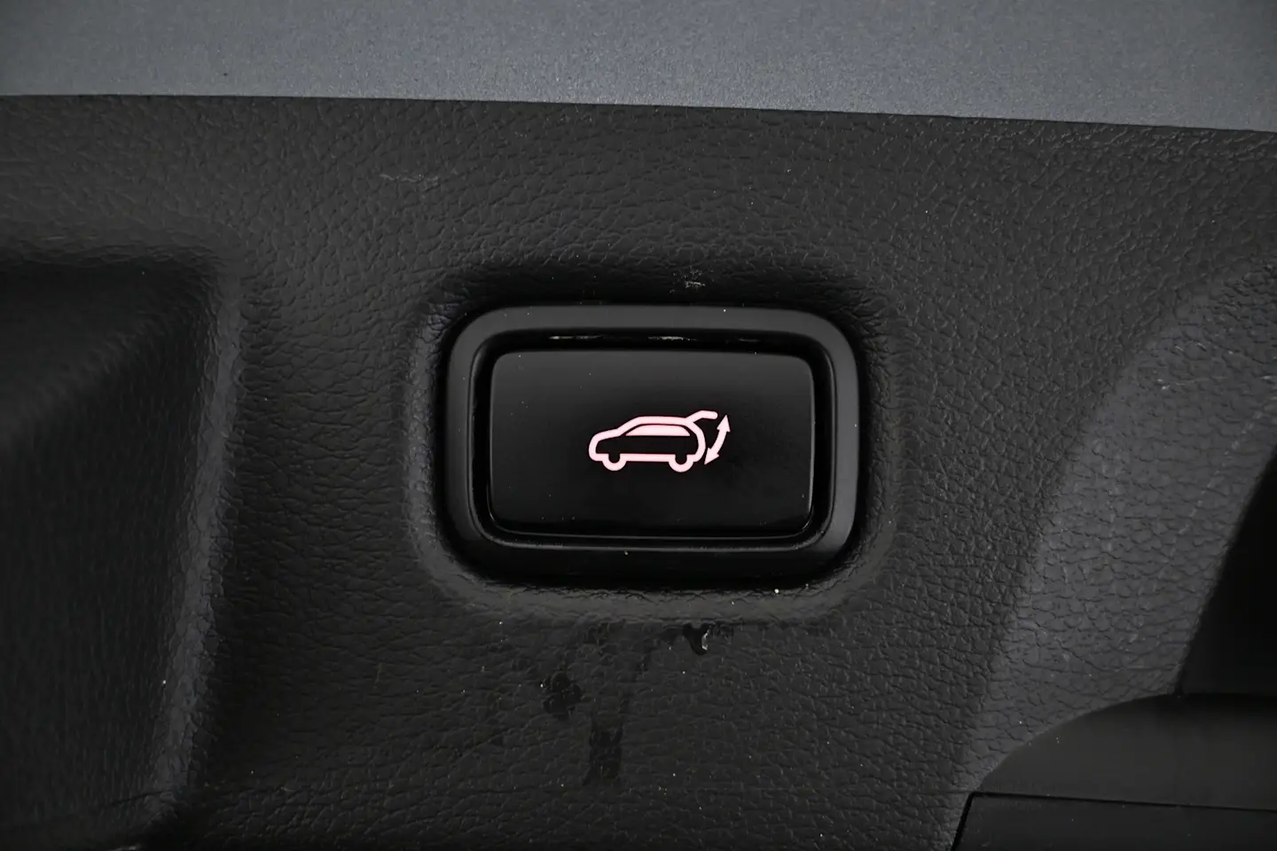 Car Image - 71VSRTsyE2NsgER7LOKL2N
