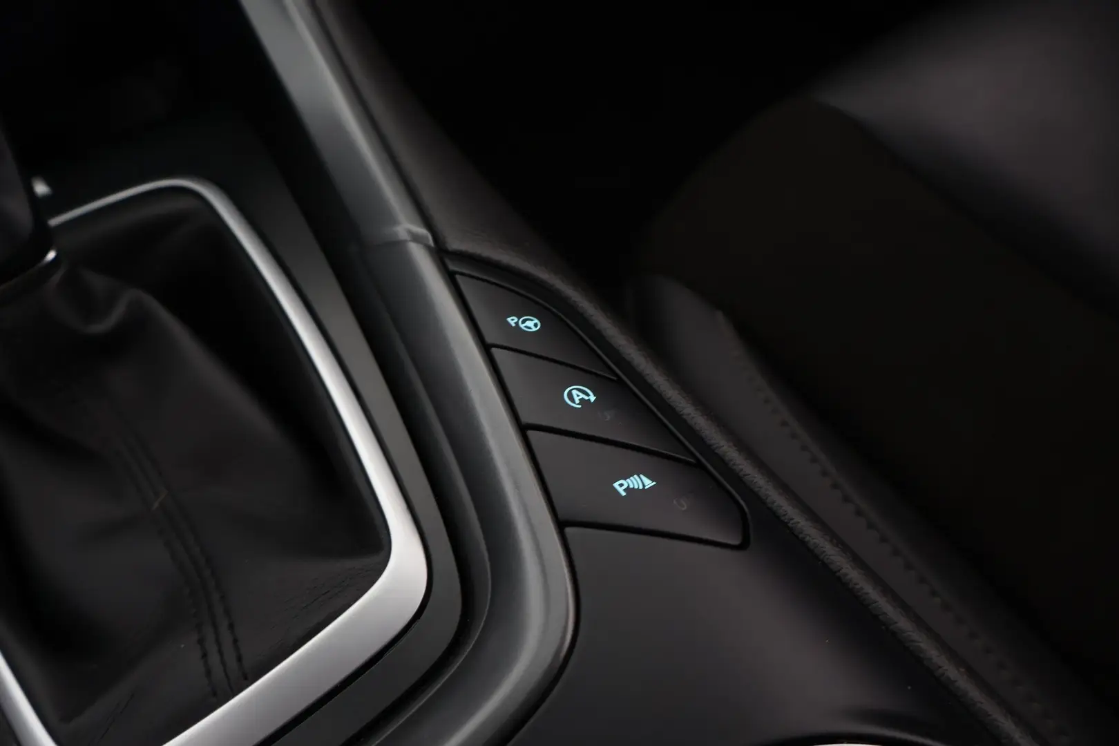 Car Image - 5G723KLFhYW5ch2g9BLFhE
