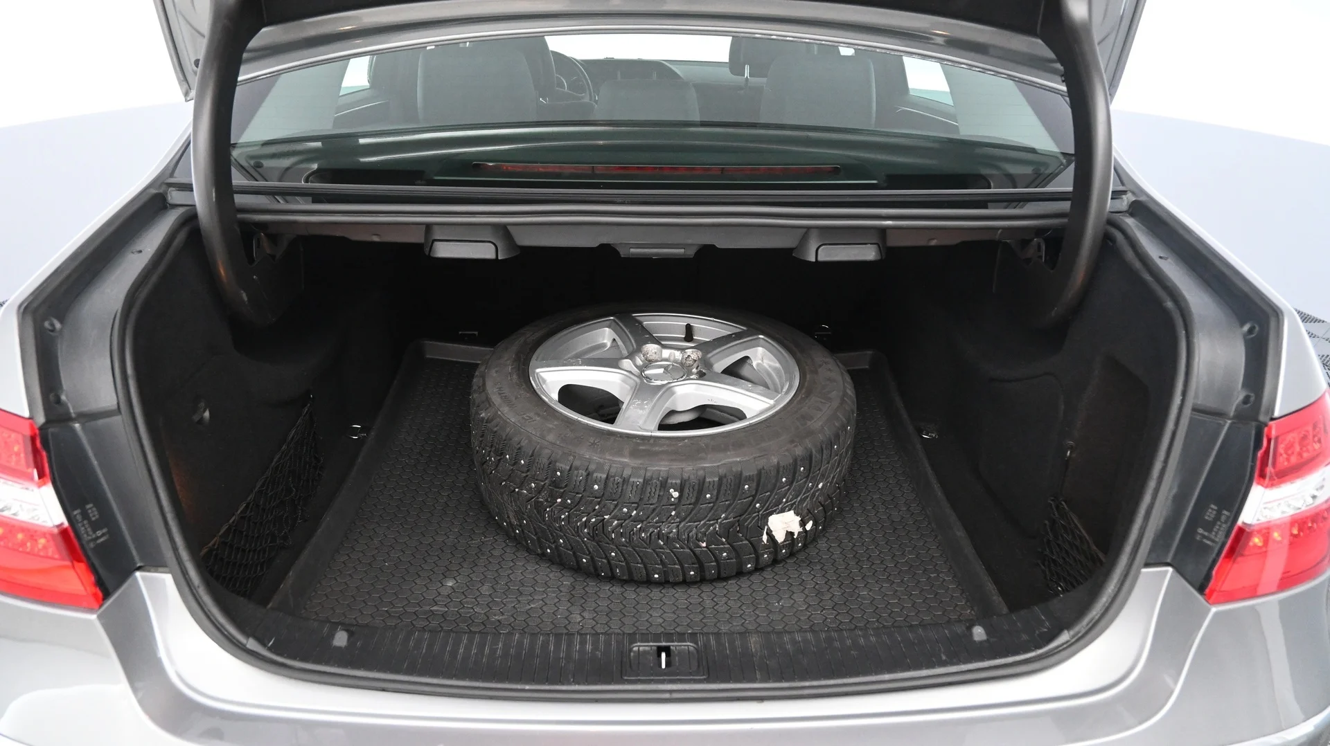 Car Image - 4nEKGZU61PjAItGz36Mjks
