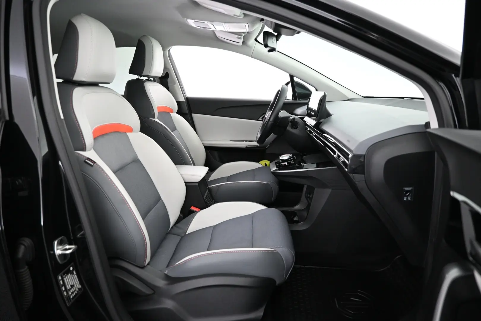 Car Image - 635CdP4g9P2YMsTi0vEu9v