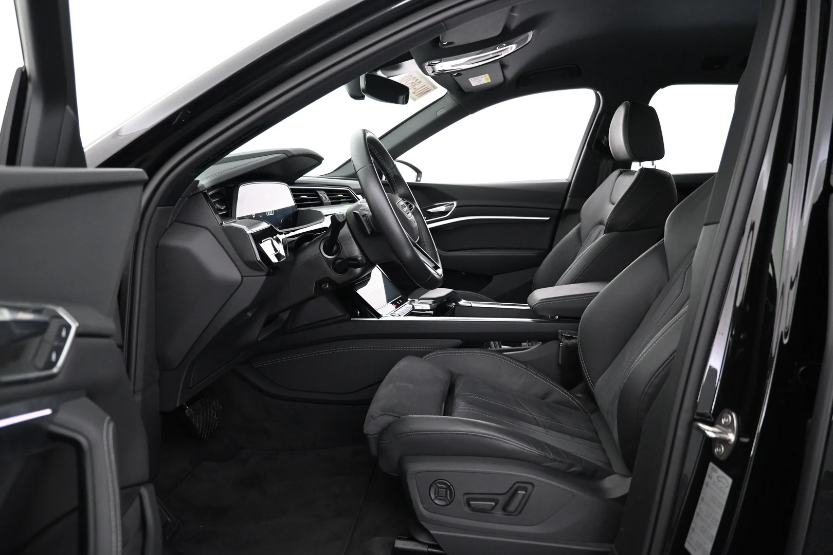 Car Image - ihLIXPh9pOvWQVWaDmMEc