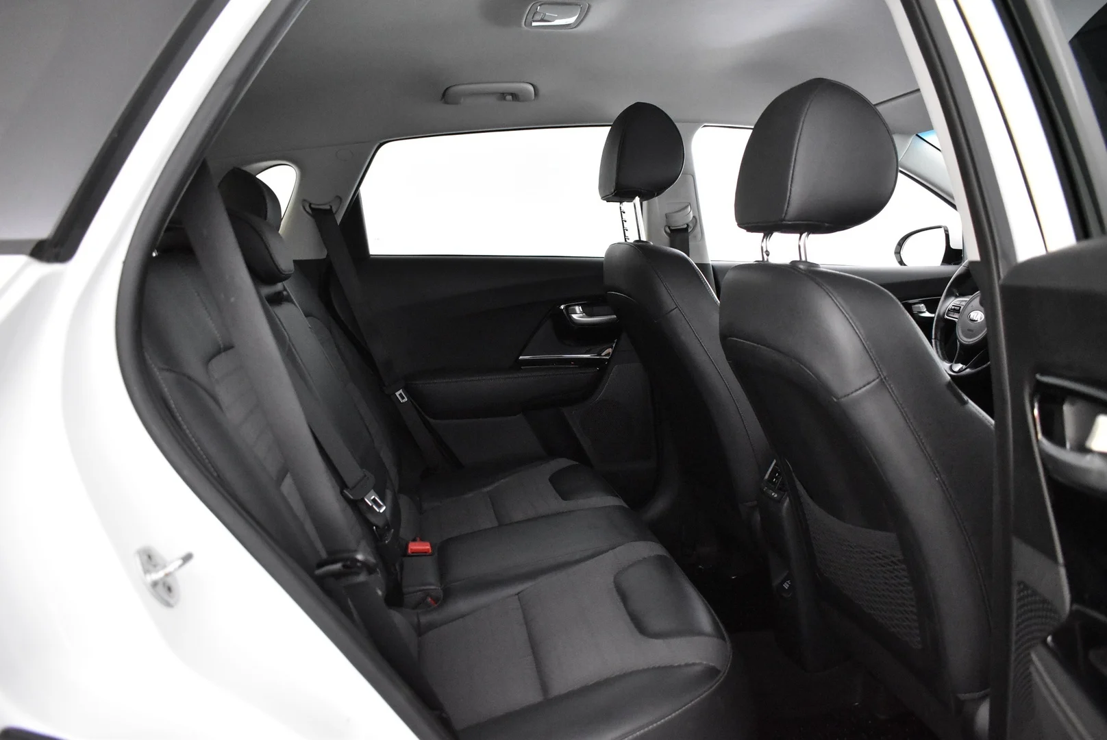 Car Image - 1Eif5s4d5EluTQso3DYCQH