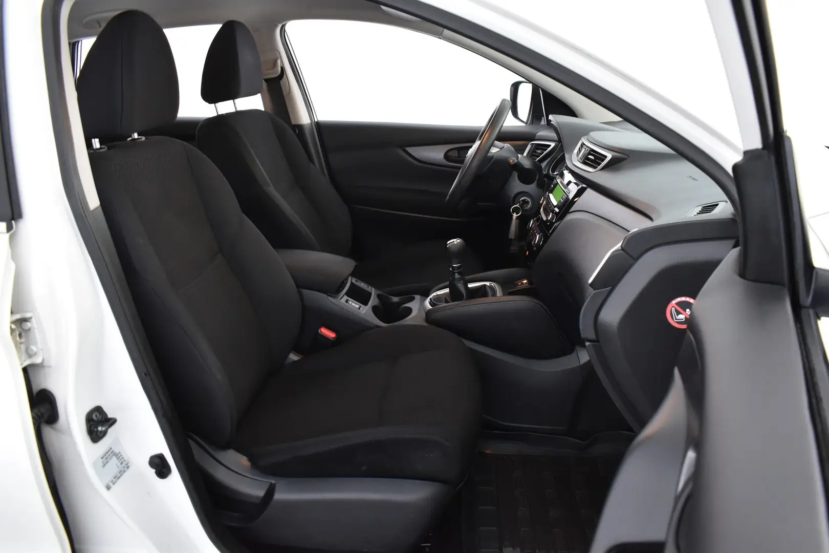 Car Image - Af1eqrdvrC0FLZQKZfOw2