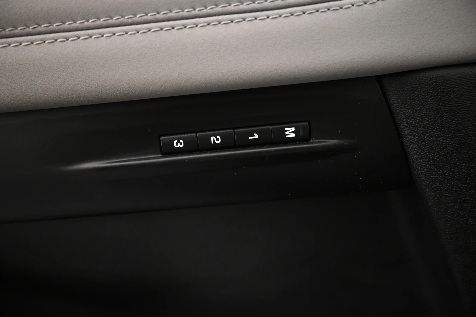 Car Image - 68WqoO4qMJYq60oUfHFUJC