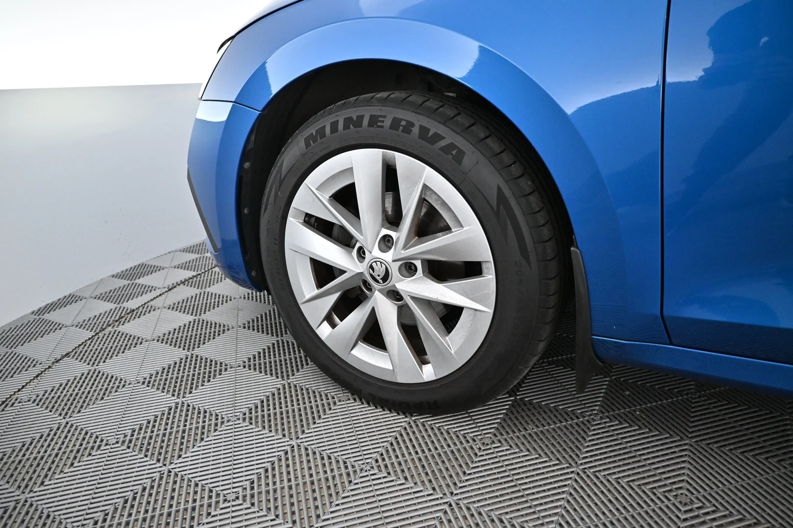 Car Image - 20VbQPwPiNe5ISmK2o6y6R