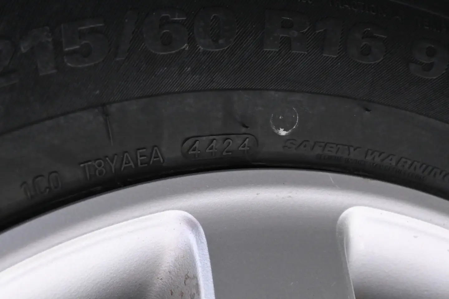 Car Image - yOz3wSoch5XVpoD4J0sPa