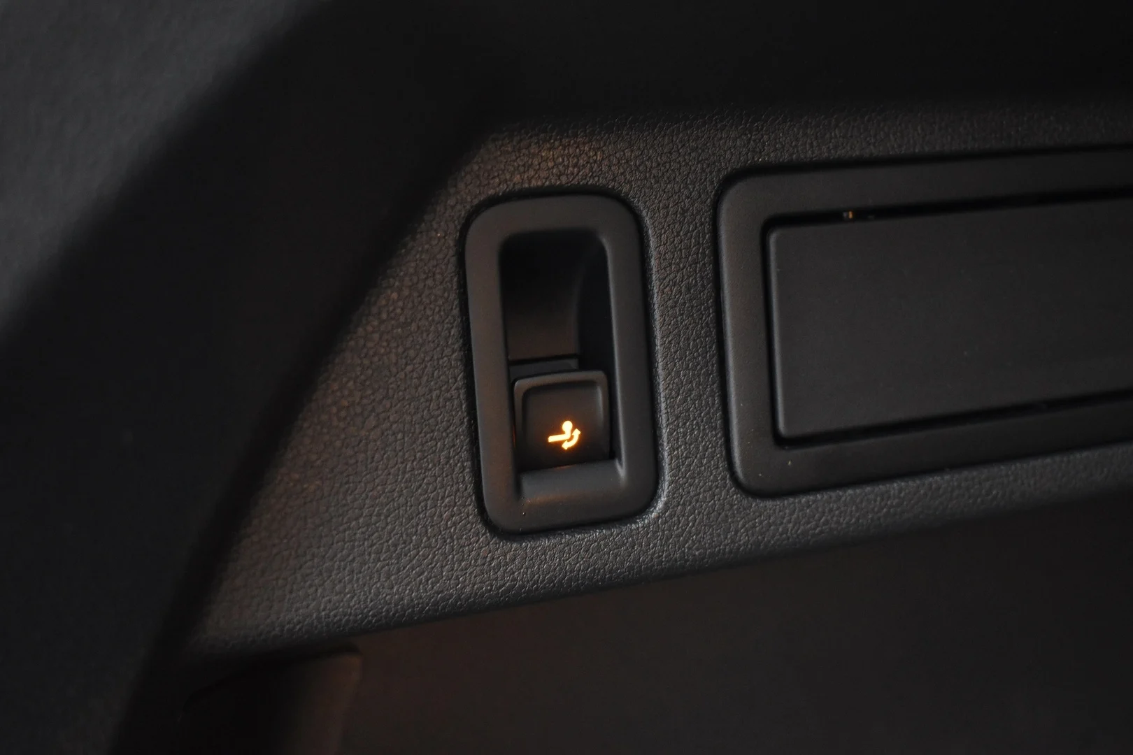 Car Image - 3bCOIj8ZTwVlTOICZgjRG8
