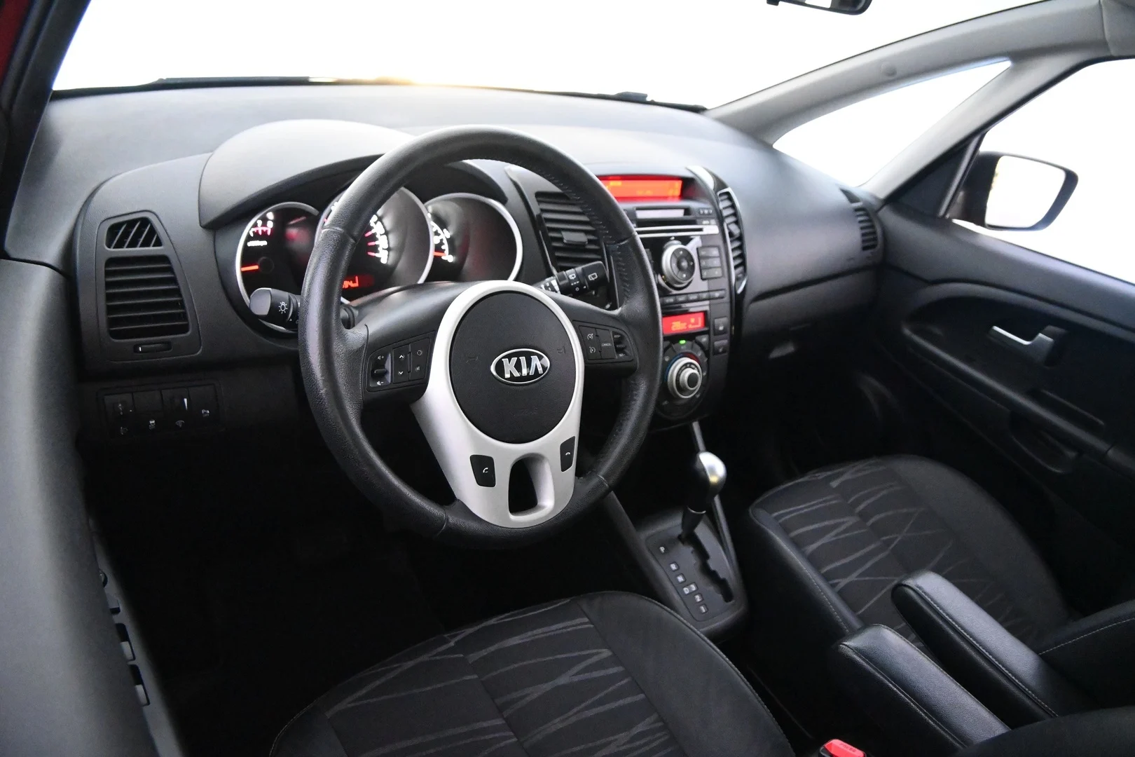 Car Image - 4AnD8QBNH6ZveJCrtPkovC