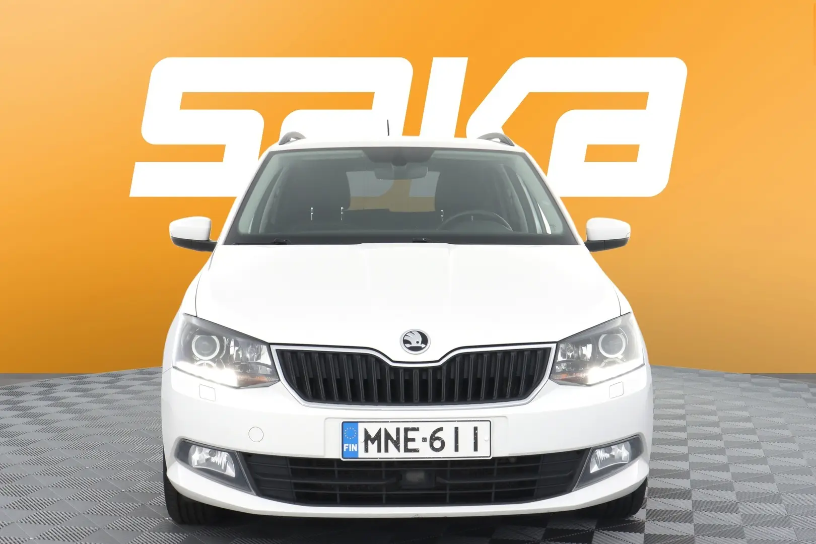 Car Image - 4uIGPJ7GUXjQOdWlKesXcy