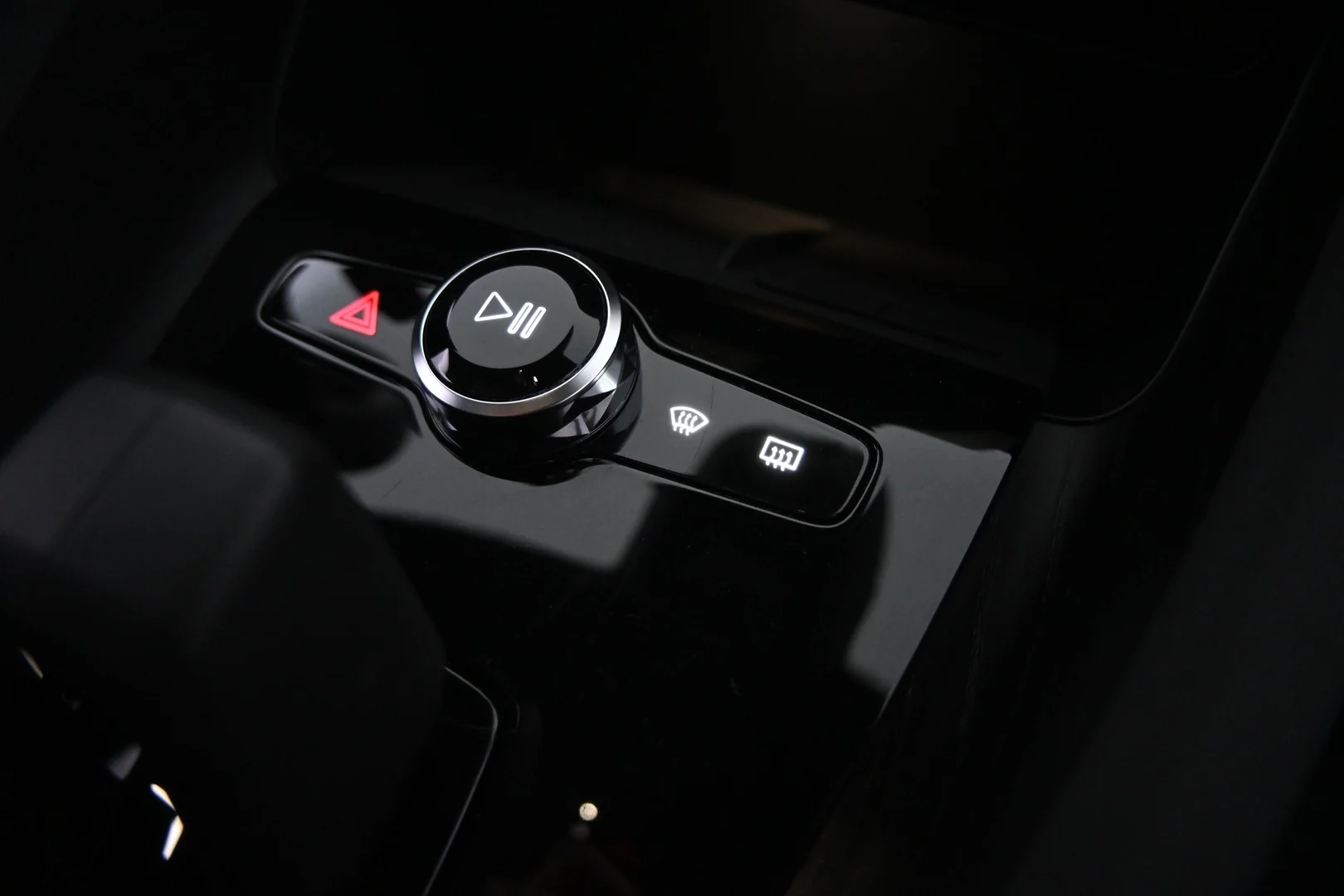 Car Image - 6lTIbd7uotIMDkKoSkeN5X
