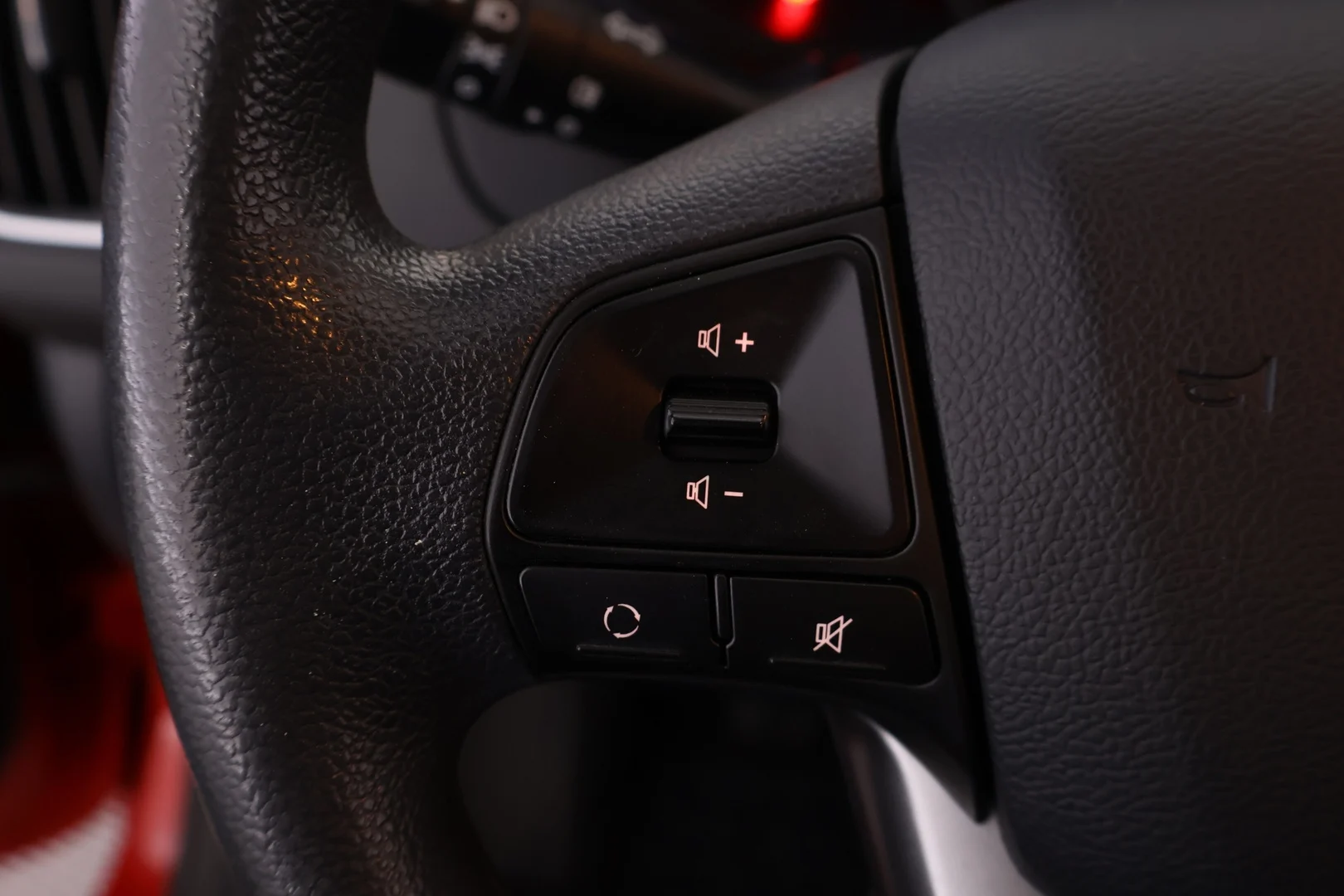 Car Image - 20EQLr3wJFuEdHnRezTPSs