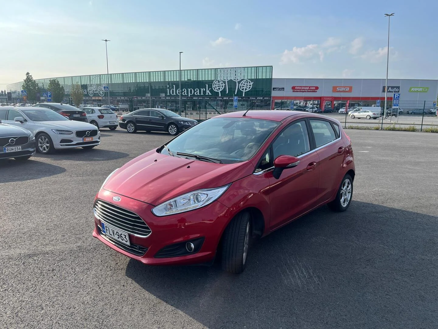 Car Image - 2luTr84l5aZ6Vc7SrqTS3v