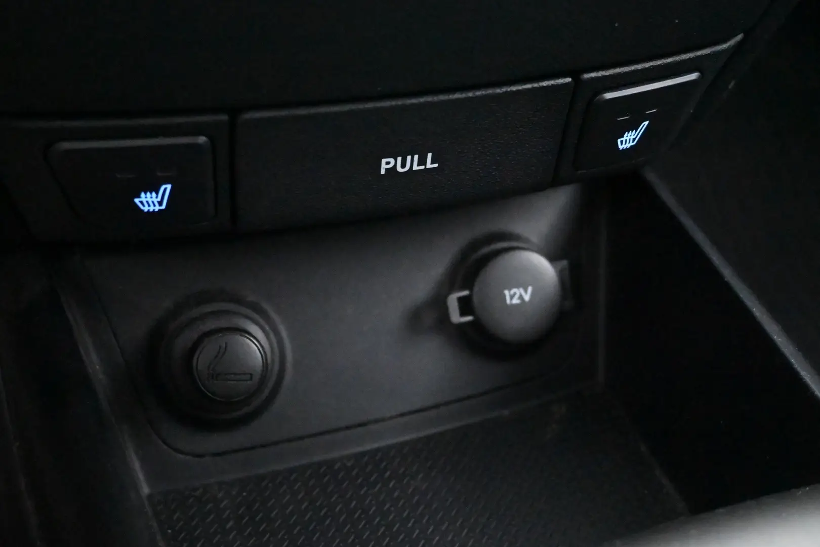 Car Image - 16dMa1MIqajuWD8tfIMoyq