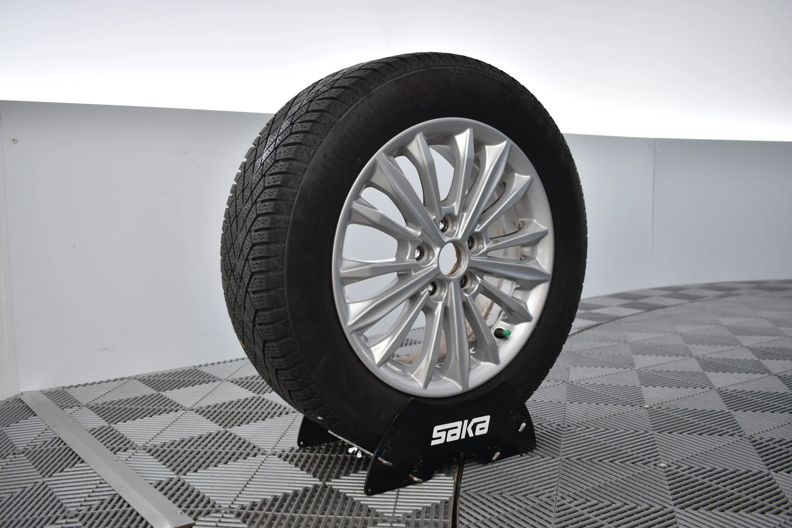 Car Image - 1PmwsY4w6aU9XChnH9euOE