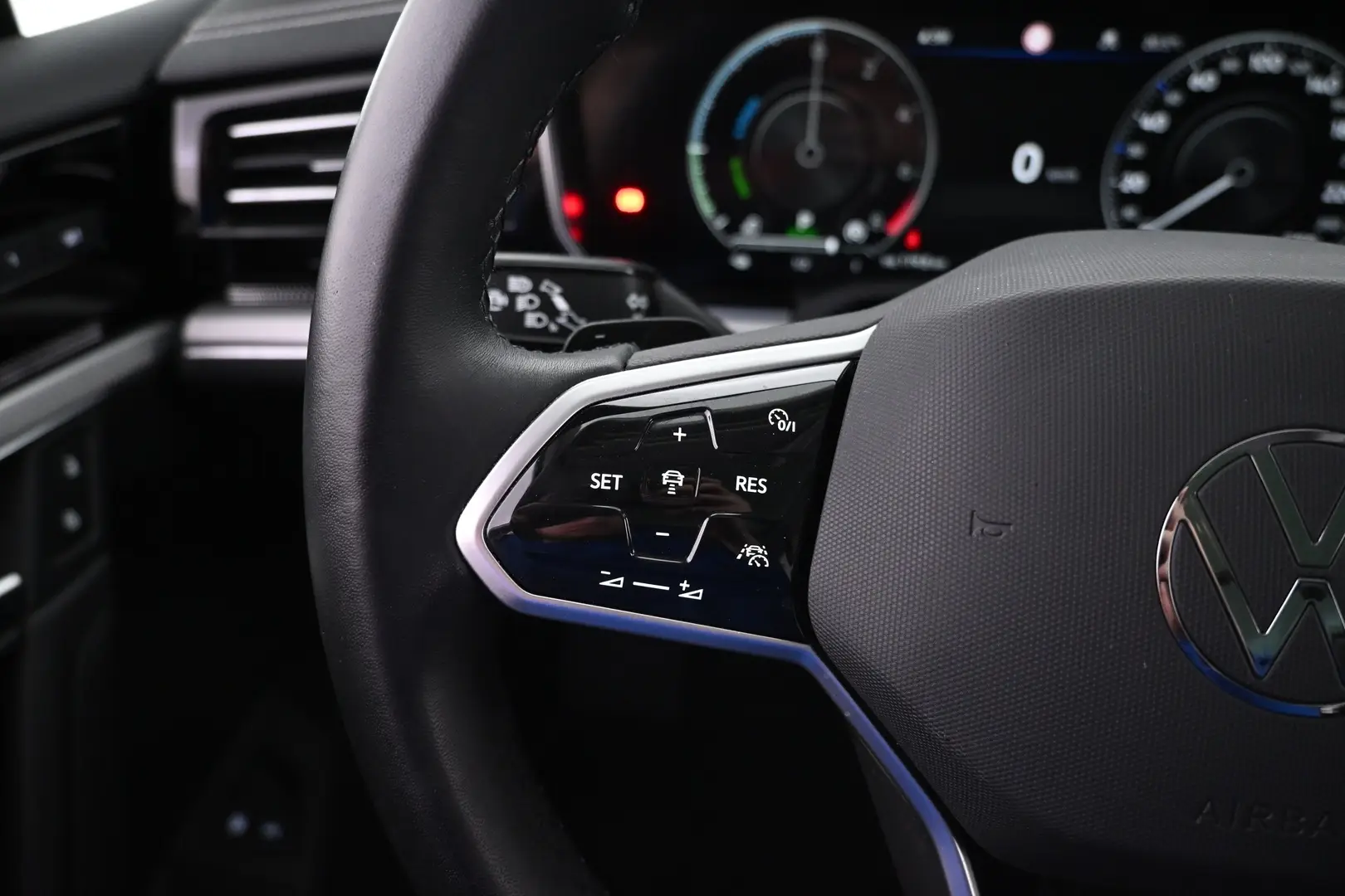 Car Image - 5IUb6rdutDkBEK2sGv5Fec