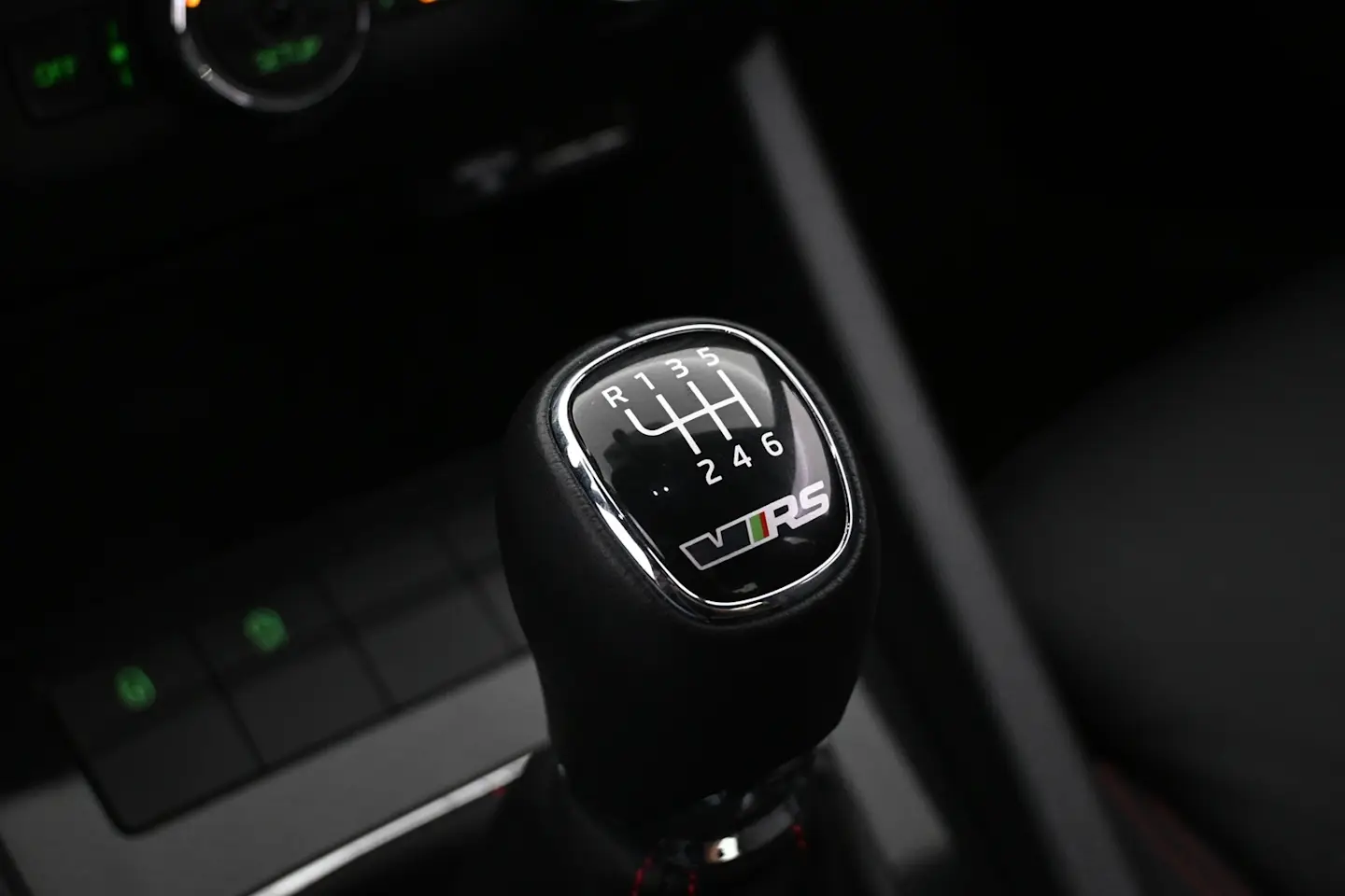 Car Image - 781GFN3ZSYPGylXIAJVXz8