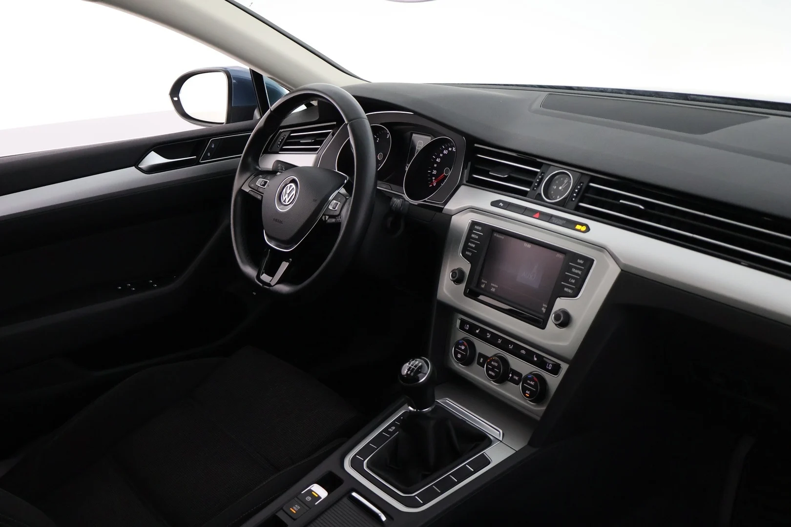 Car Image - gYQnADnfo8858KXRKjg7I