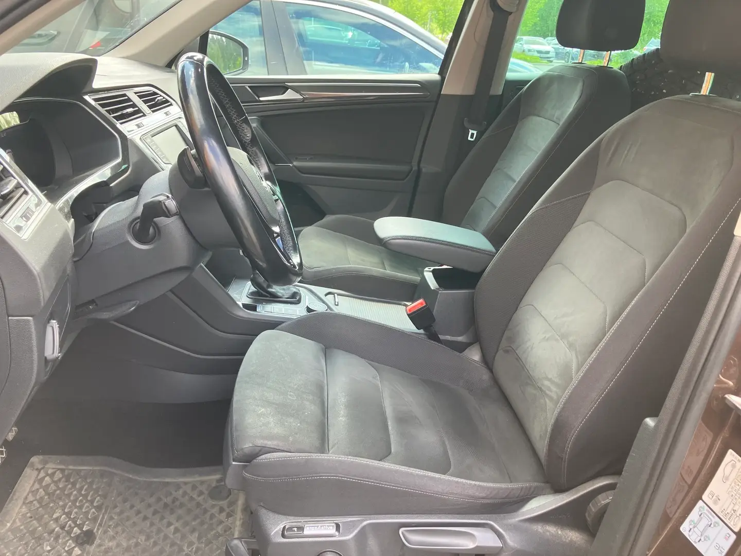 Car Image - 4tg7GynE4JI6tjpPiFnfpN