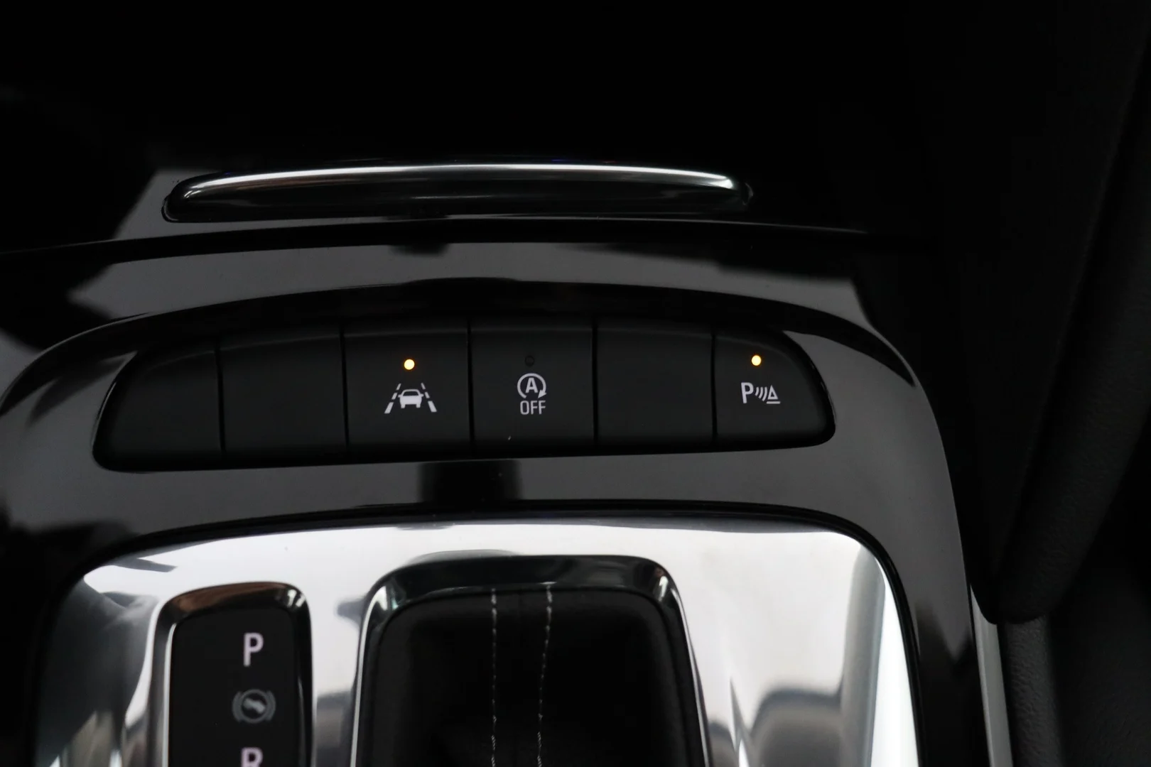 Car Image - 76uv2r0C7kKedxoTFnXVFf