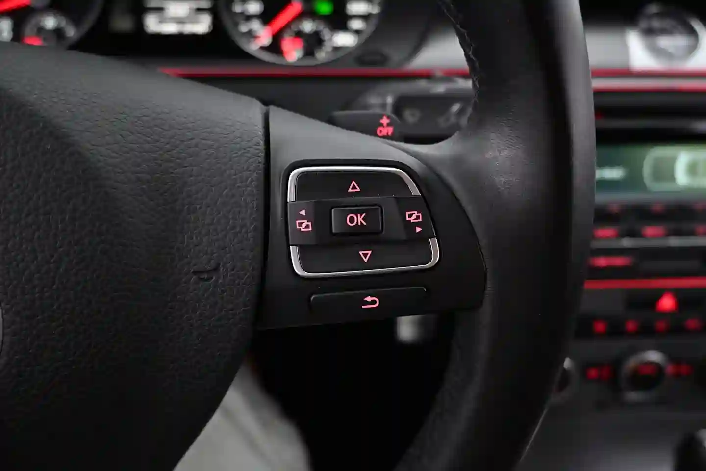Car Image - 2BUbcD8Myt3vTbLIUiZaf5