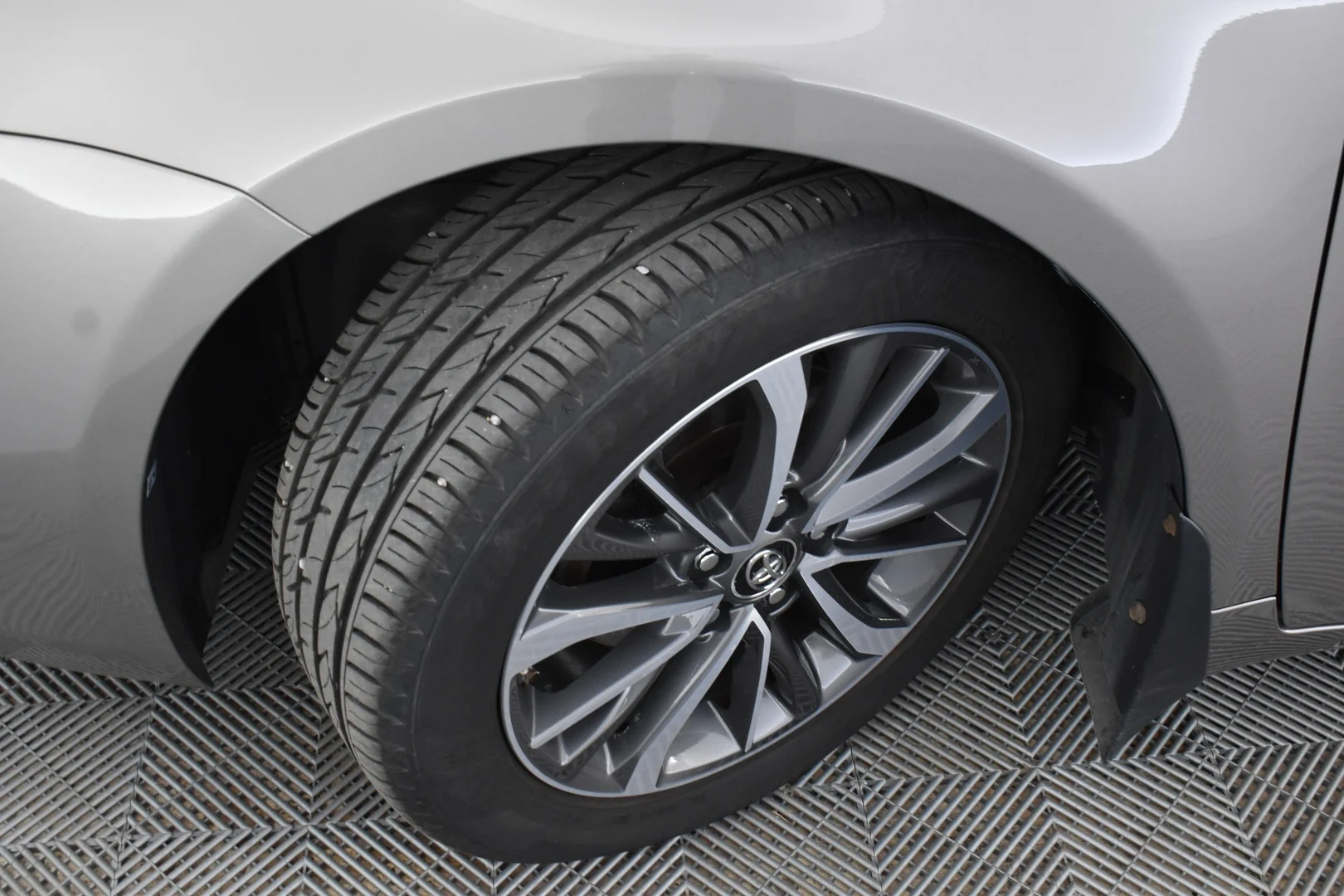 Car Image - 6CrCPQNx2OB5SduDKEqmOu