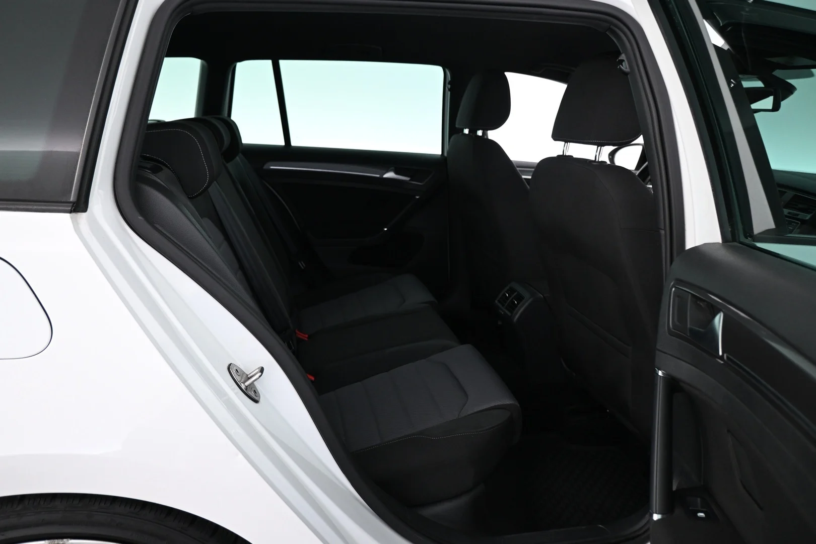 Car Image - PC1rrhGDRJF0bYNdlVeUk