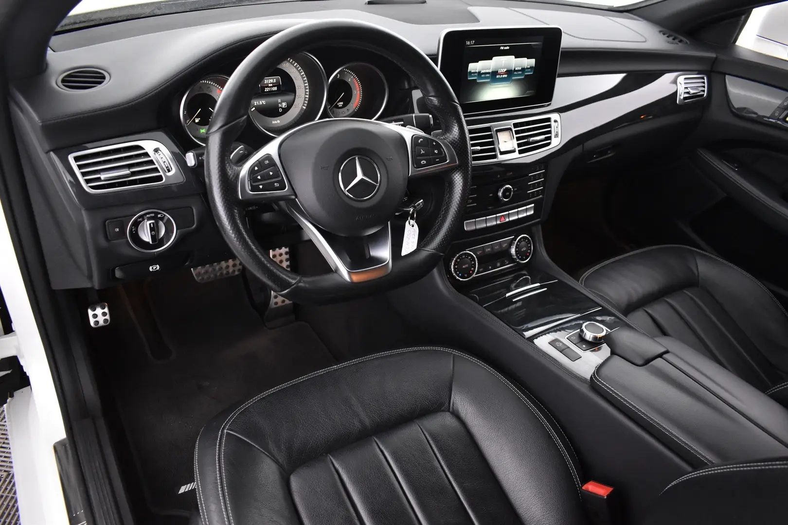 Car Image - mVR9odQt4c6ElLhBcWNBQ